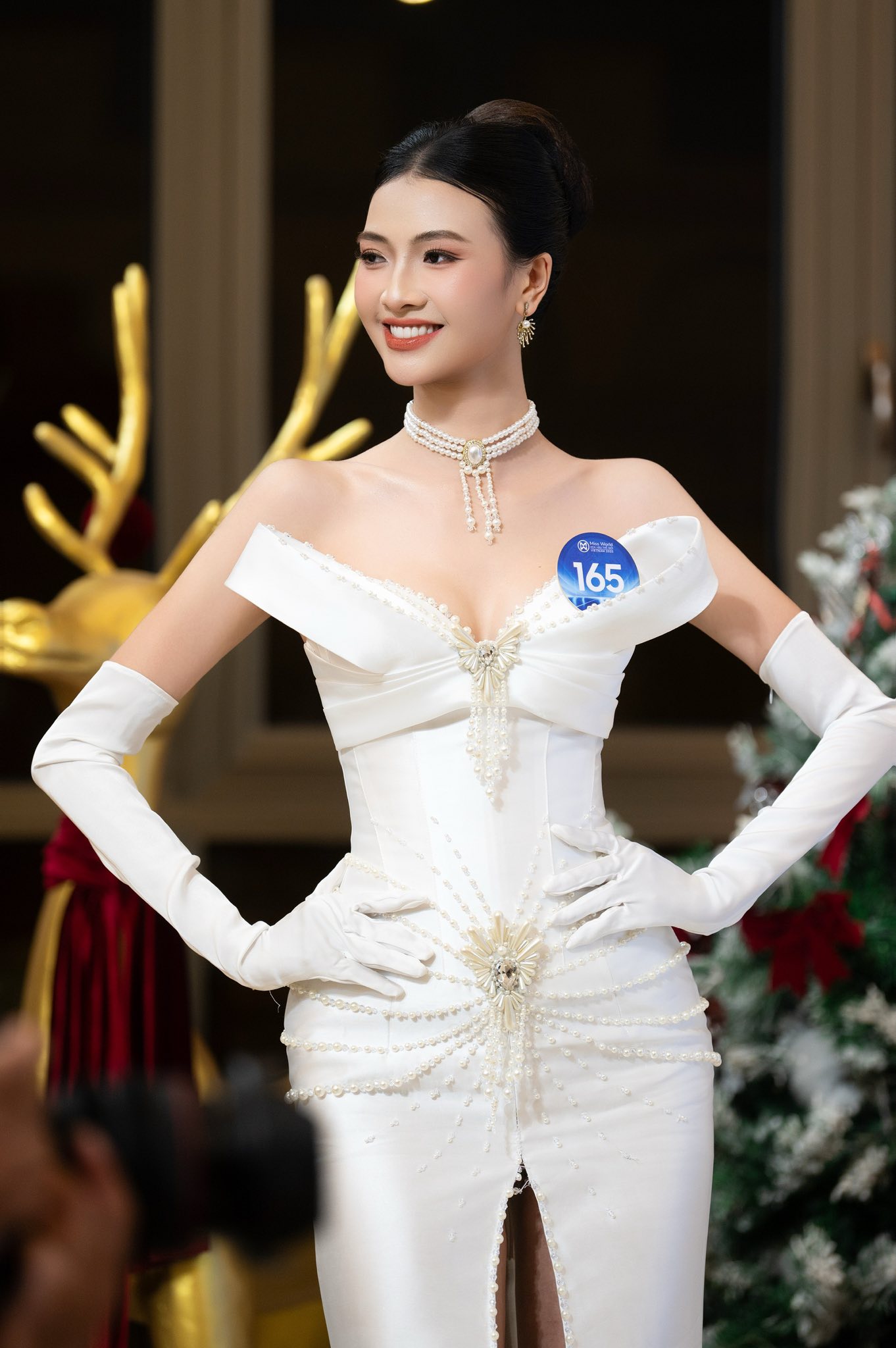 Vẻ gợi cảm của top 5 Người đẹp biển tại Miss World Vietnam - Ảnh 11.