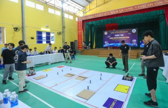 Trường thế mạnh Robocon ở Huế lọt top trường cao đẳng chất lượng cao của cả nước- Ảnh 2. Trường thế mạnh Robocon ở Huế lọt top trường cao đẳng chất lượng cao của cả nước- Ảnh 2.