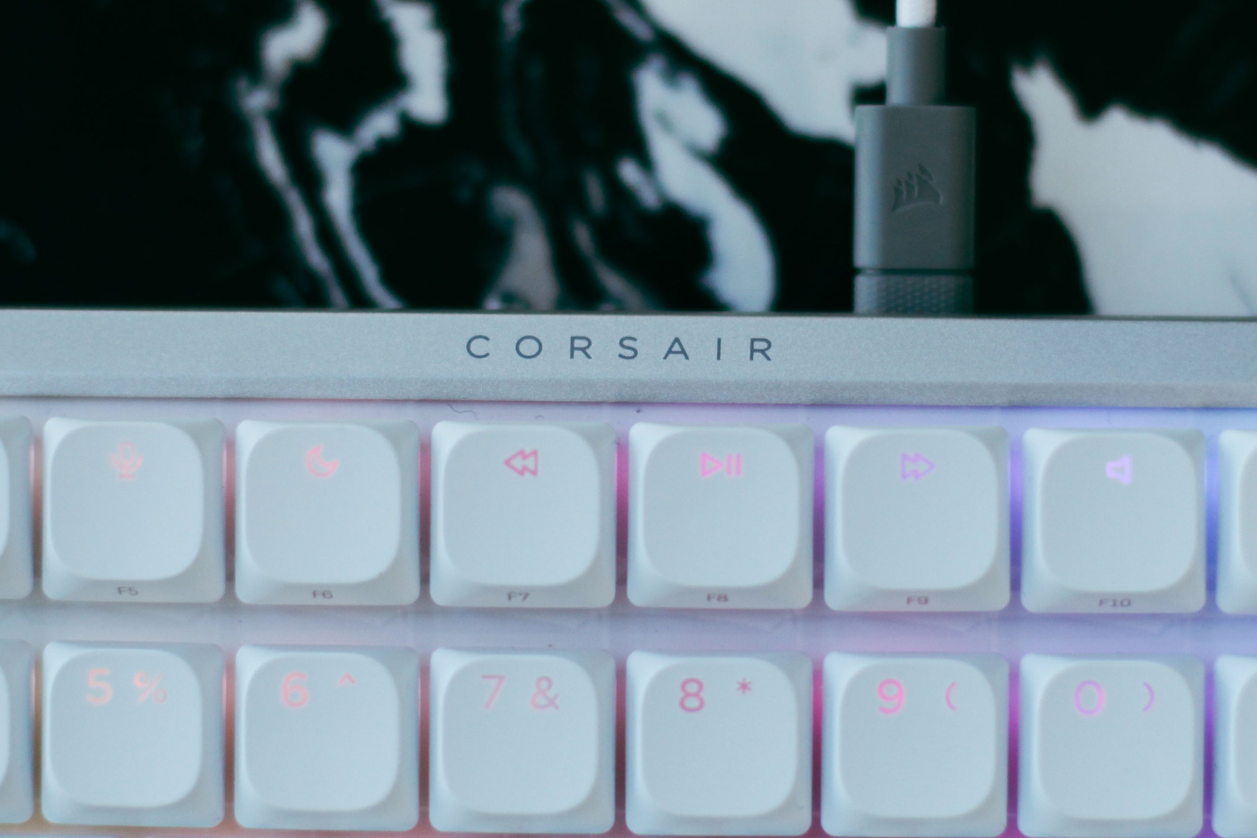 Trải nghiệm bàn phím cơ Vanguard Air 99 Wireless: Mỏng, đẹp, tích hợp nút Stream Deck - Ảnh 8.