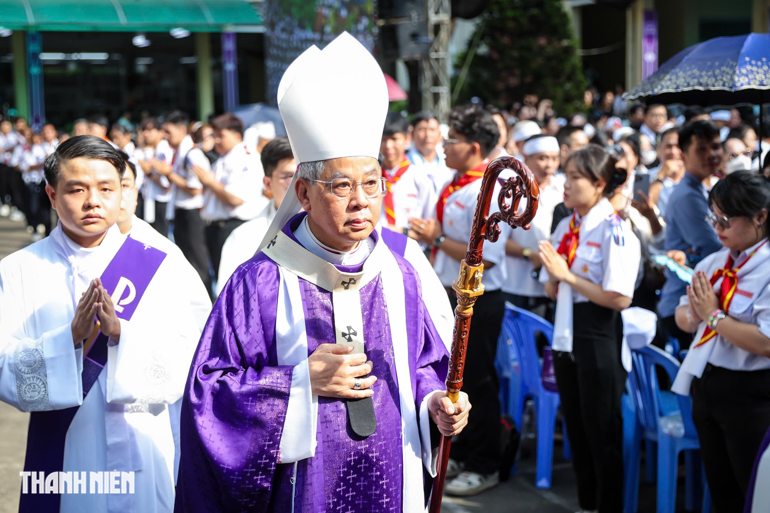 Thiêng liêng Thánh lễ an táng Đức Hồng y Gioan Baotixita Phạm Minh Mẫn - Ảnh 2.