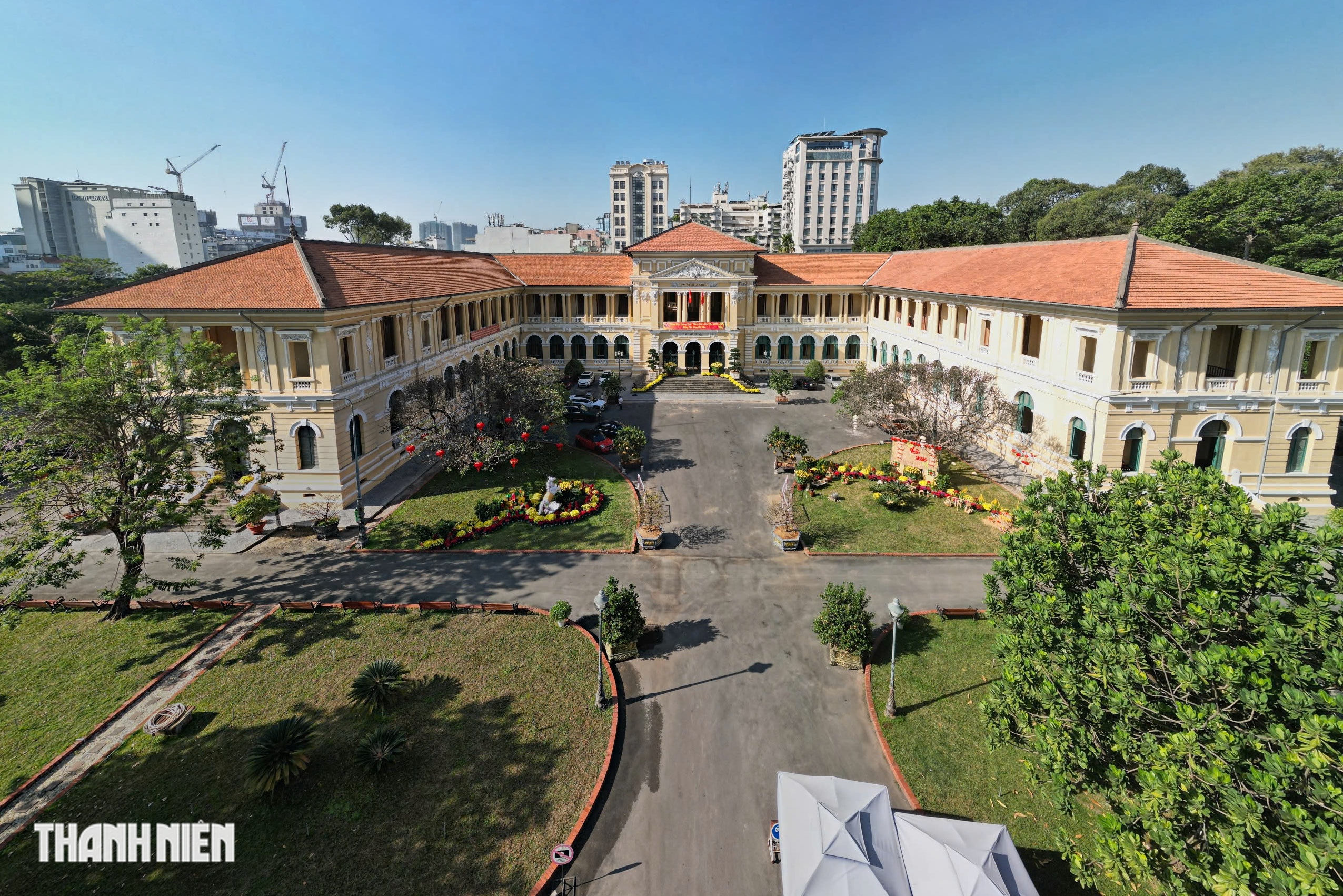 T&ograve;a &aacute;n hơn 140 năm tuổi ở TP.HCM qua từng g&oacute;c ảnh - Ảnh 1.