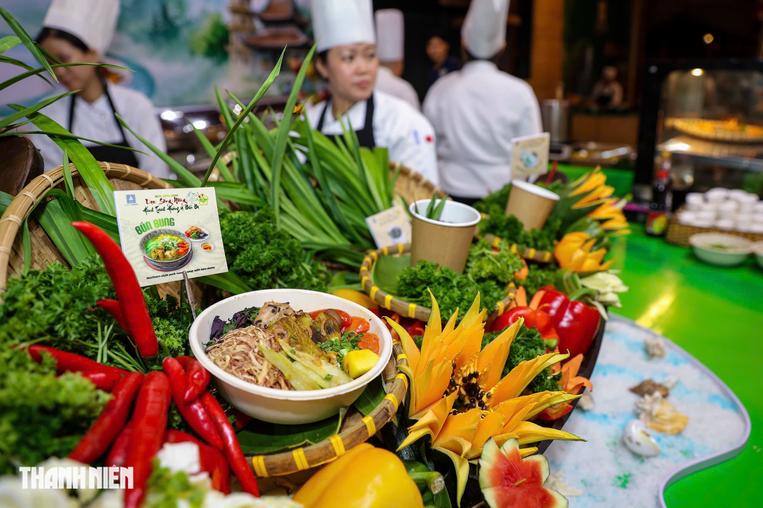 Lễ hội ẩm thực 500 món từ khách sạn 4, 5 sao ở TP.HCM: Giá bình dân, khách đông nghịt- Ảnh 5. Lễ hội ẩm thực 500 món từ khách sạn 4, 5 sao ở TP.HCM: Giá bình dân, khách đông nghịt- Ảnh 5.
