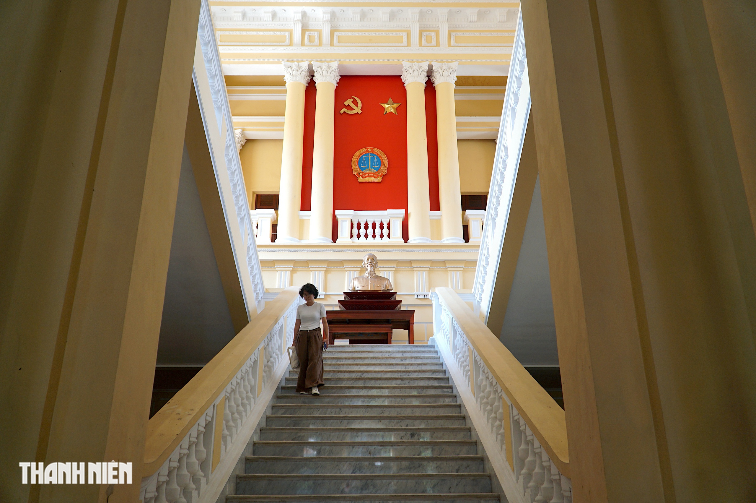 T&ograve;a &aacute;n hơn 140 năm tuổi ở TP.HCM qua từng g&oacute;c ảnh - Ảnh 8.