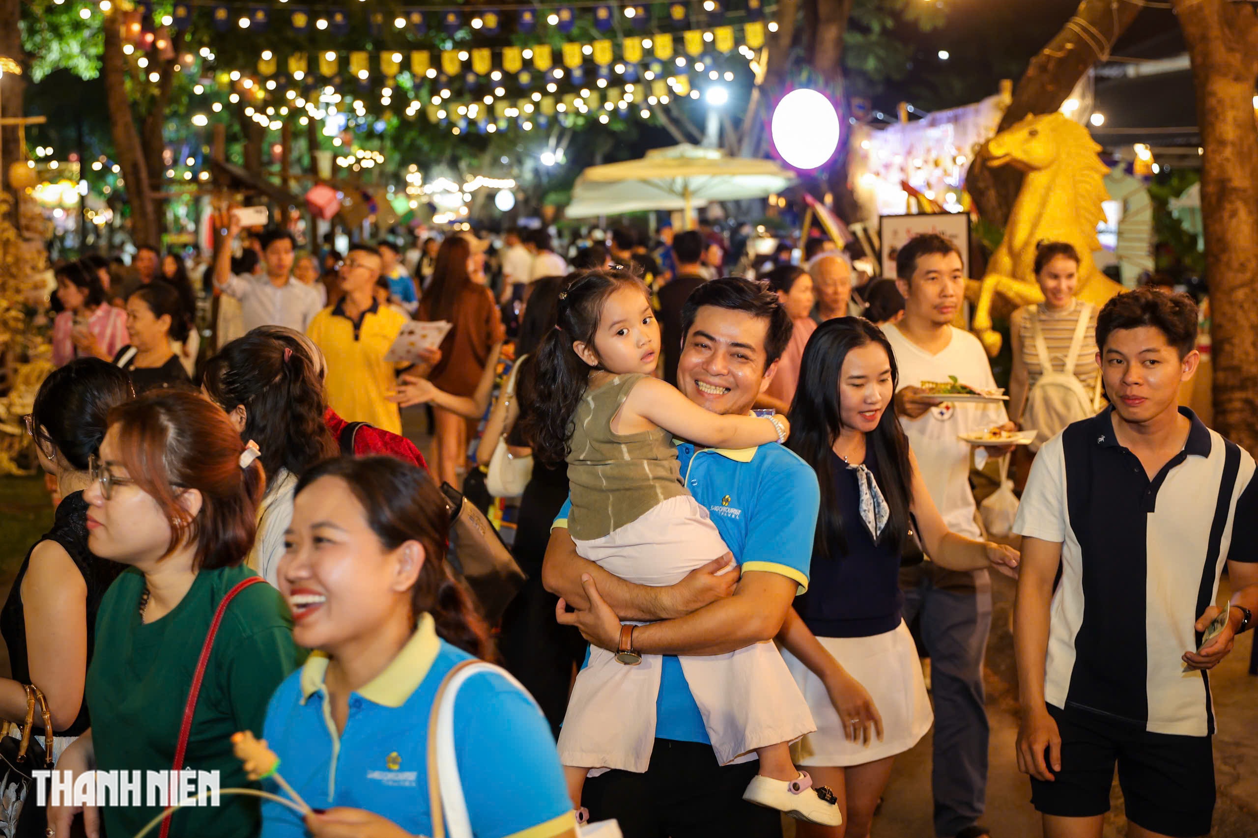 Lễ hội ẩm thực 500 món từ khách sạn 4, 5 sao ở TP.HCM: Giá bình dân, khách đông nghịt- Ảnh 11. Lễ hội ẩm thực 500 món từ khách sạn 4, 5 sao ở TP.HCM: Giá bình dân, khách đông nghịt- Ảnh 11.