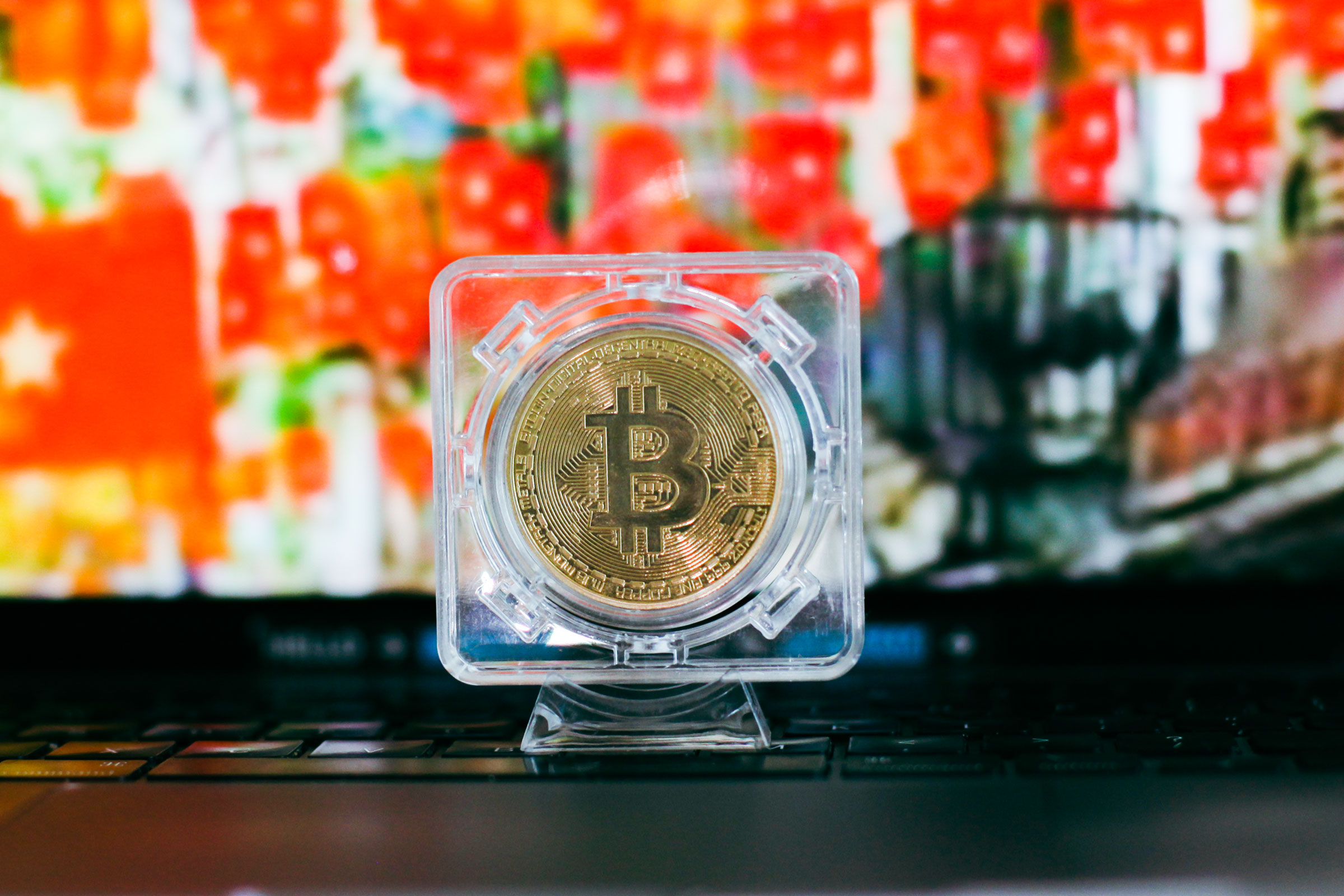 Giá Bitcoin hôm nay 27.3.2026: BTC lao dốc, Việt Nam bỏ  khấu trừ 0,1% trên doanh thu - Ảnh 1.