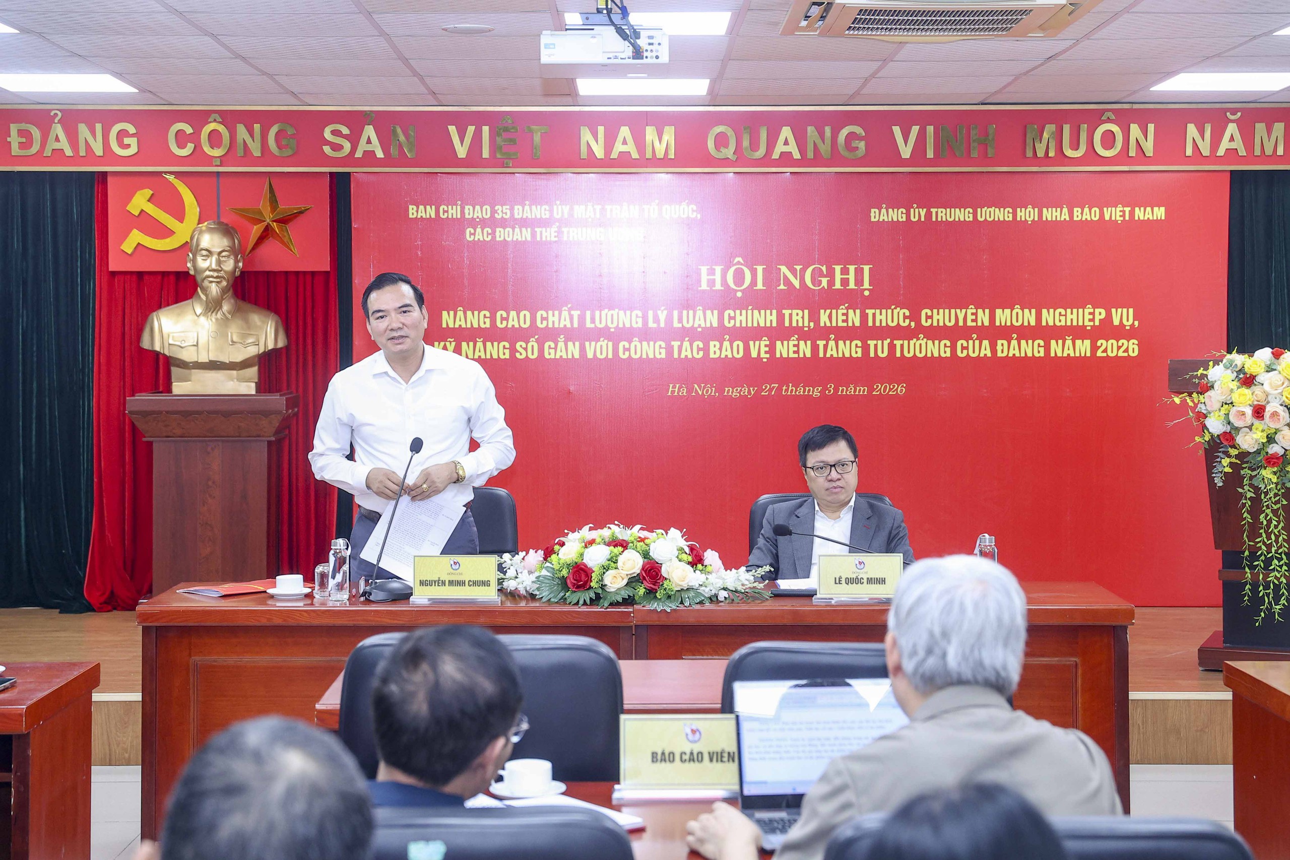 Vượt thách thức '2 giây' để bảo vệ nền tảng tư tưởng của Đảng- Ảnh 2.