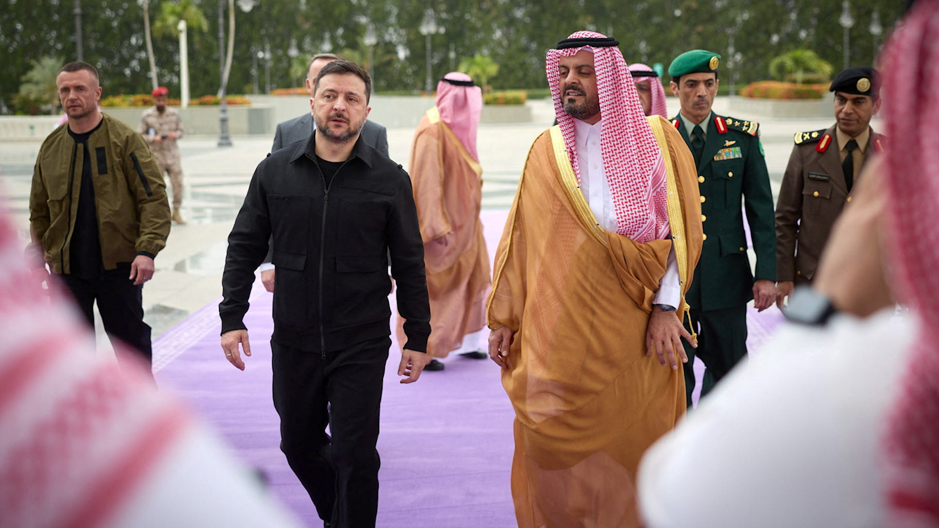 Mỹ c&acirc;n nhắc chuyển hướng vũ kh&iacute; d&agrave;nh cho Ukraine để phục vụ chiến tranh với Iran - Ảnh 1.