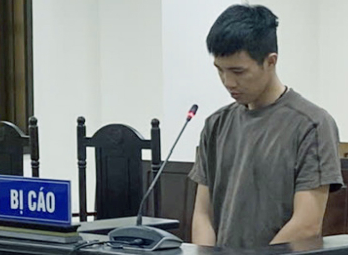 Trộm 4 bánh xe ô tô ở Cà Mau do thấy ghét, lãnh 9 tháng tù - Ảnh 1.