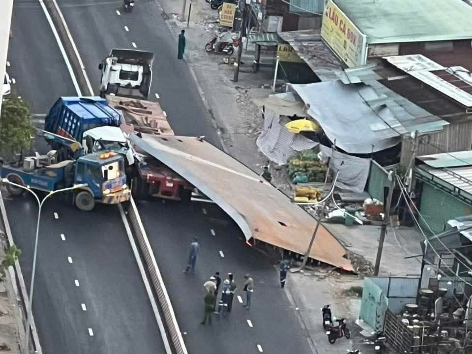 xe đầu kéo - Ảnh 1.