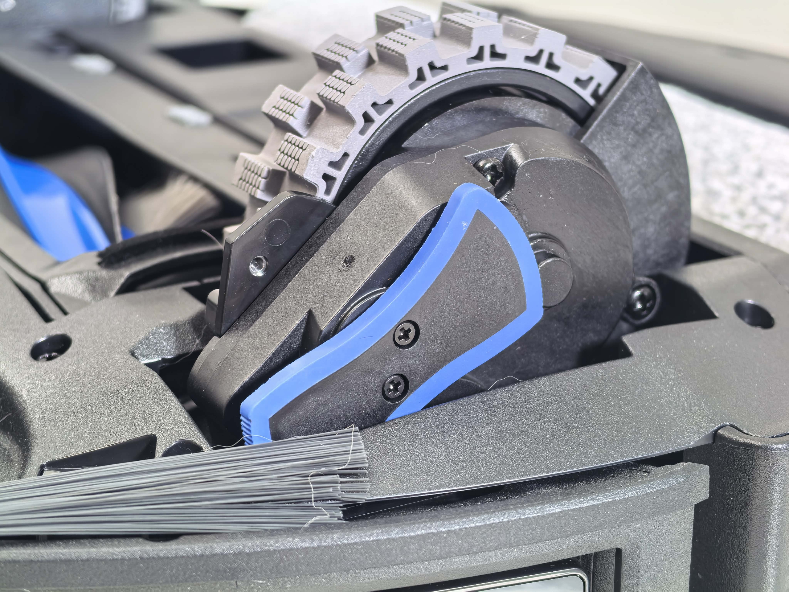 Trải nghiệm Deebot X12 OmniCyclone - robot đầu tiên dùng vòi phun làm mềm vết bẩn - Ảnh 8.