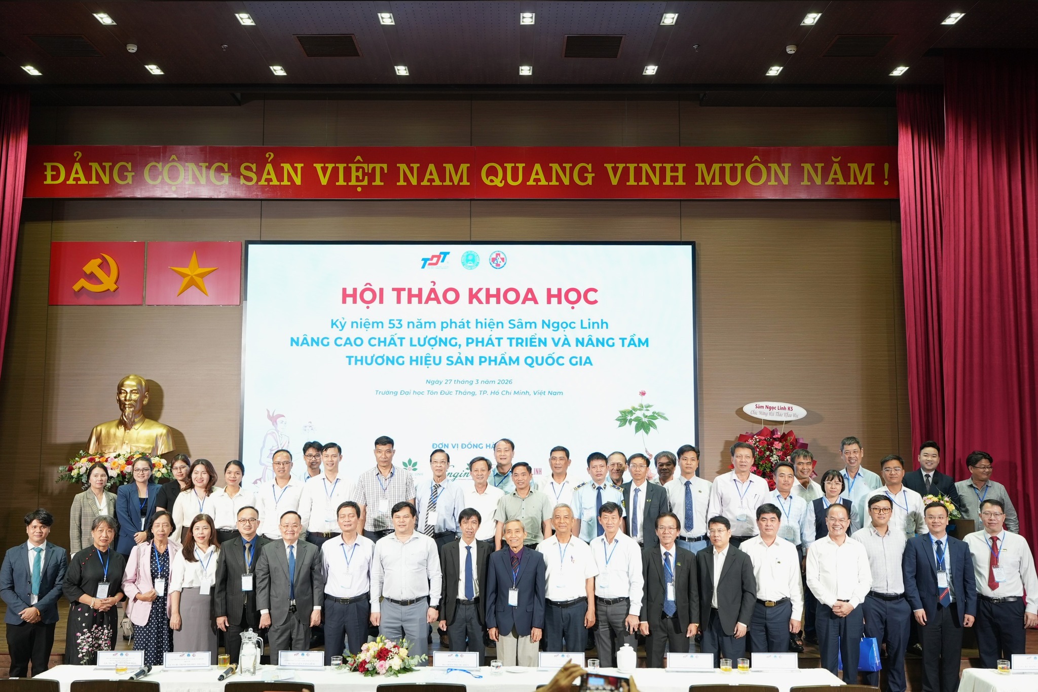 53 năm sâm Ngọc Linh: Cuộc đua khoa học - thị trường để giữ ‘quốc bảo’ Việt - Ảnh 1.