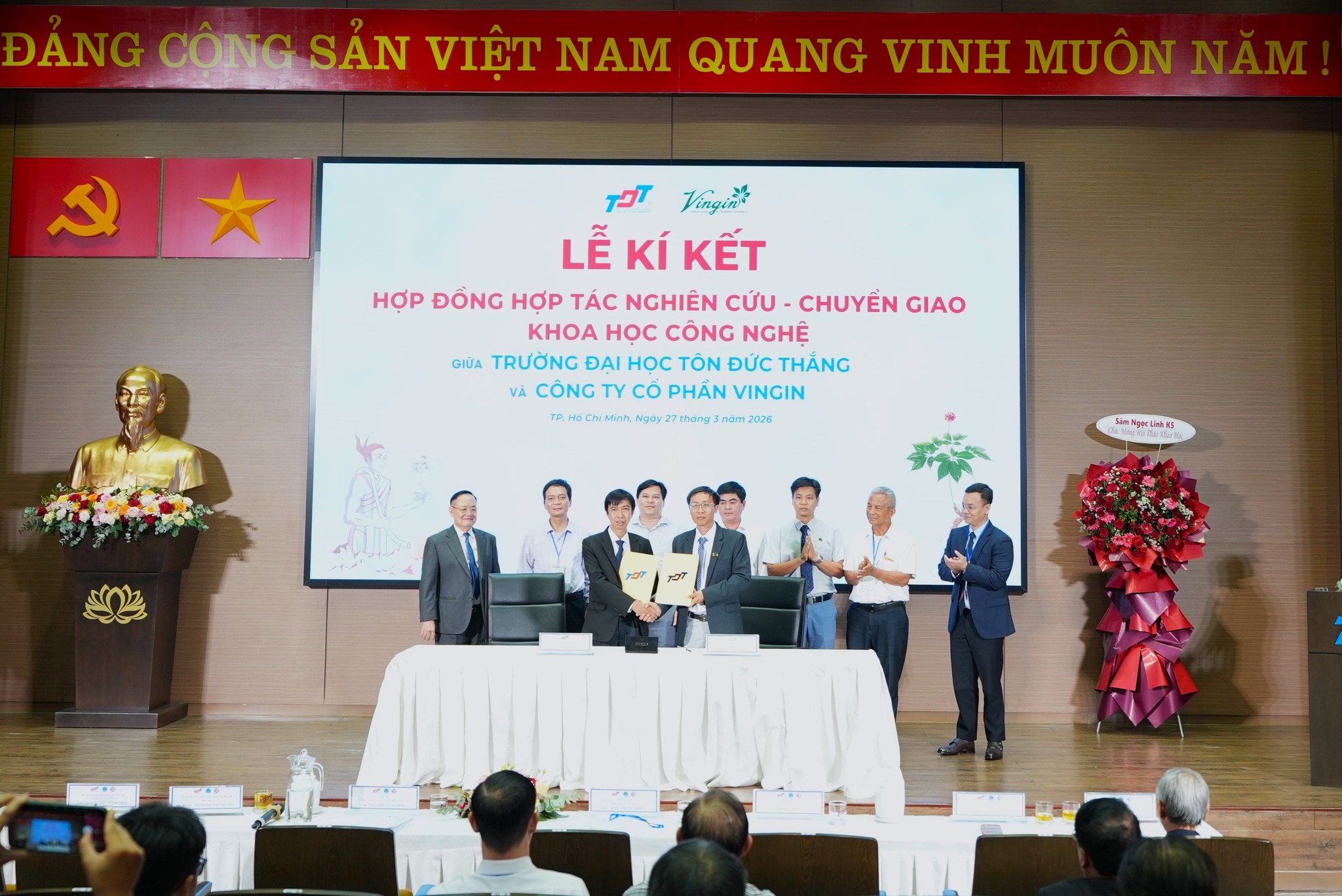 53 năm sâm Ngọc Linh: Cuộc đua khoa học - thị trường để giữ ‘quốc bảo’ Việt - Ảnh 4.