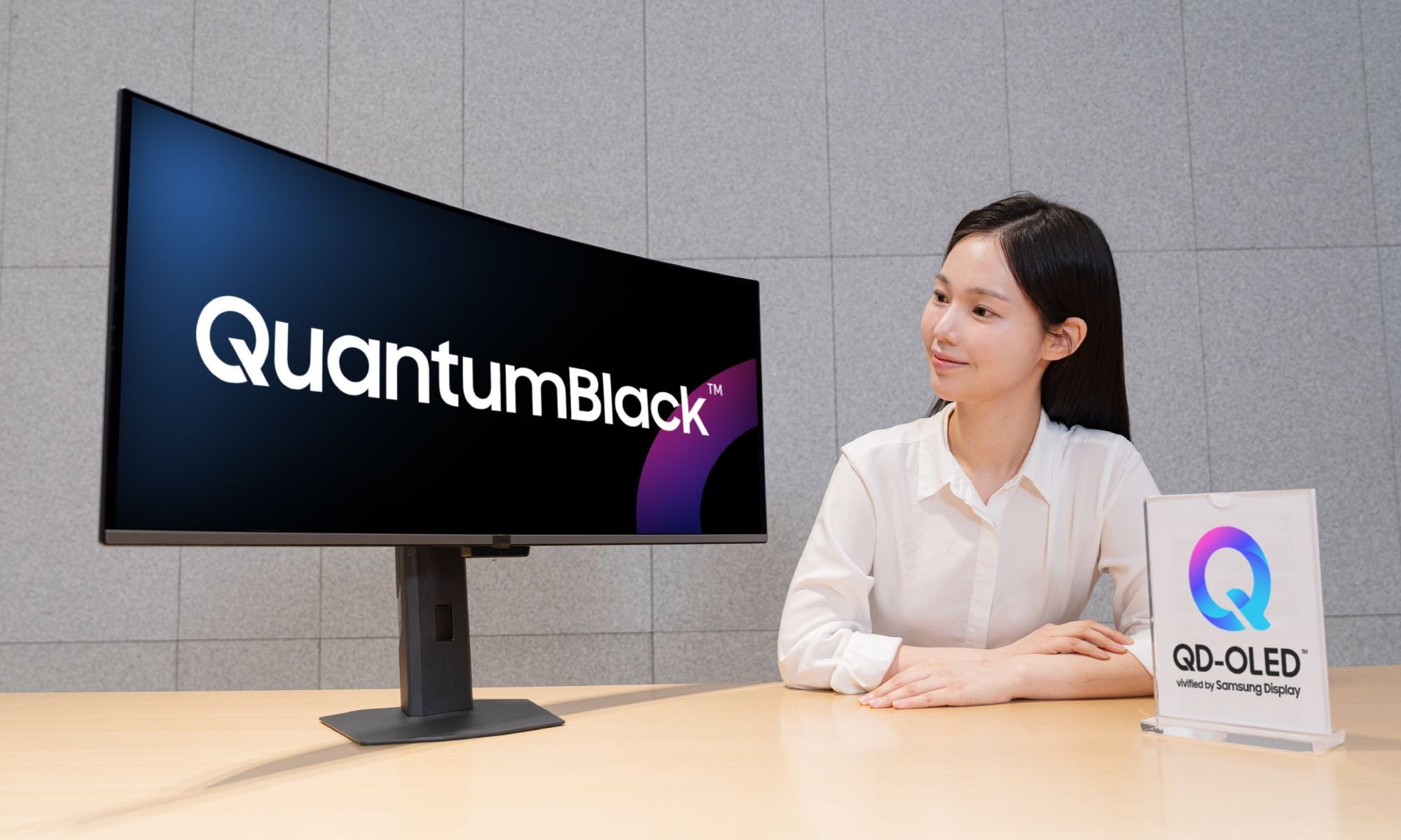 Samsung 'hồi sinh' màu đen thuần khiết với công nghệ màn hình QuantumBlack - Ảnh 1.