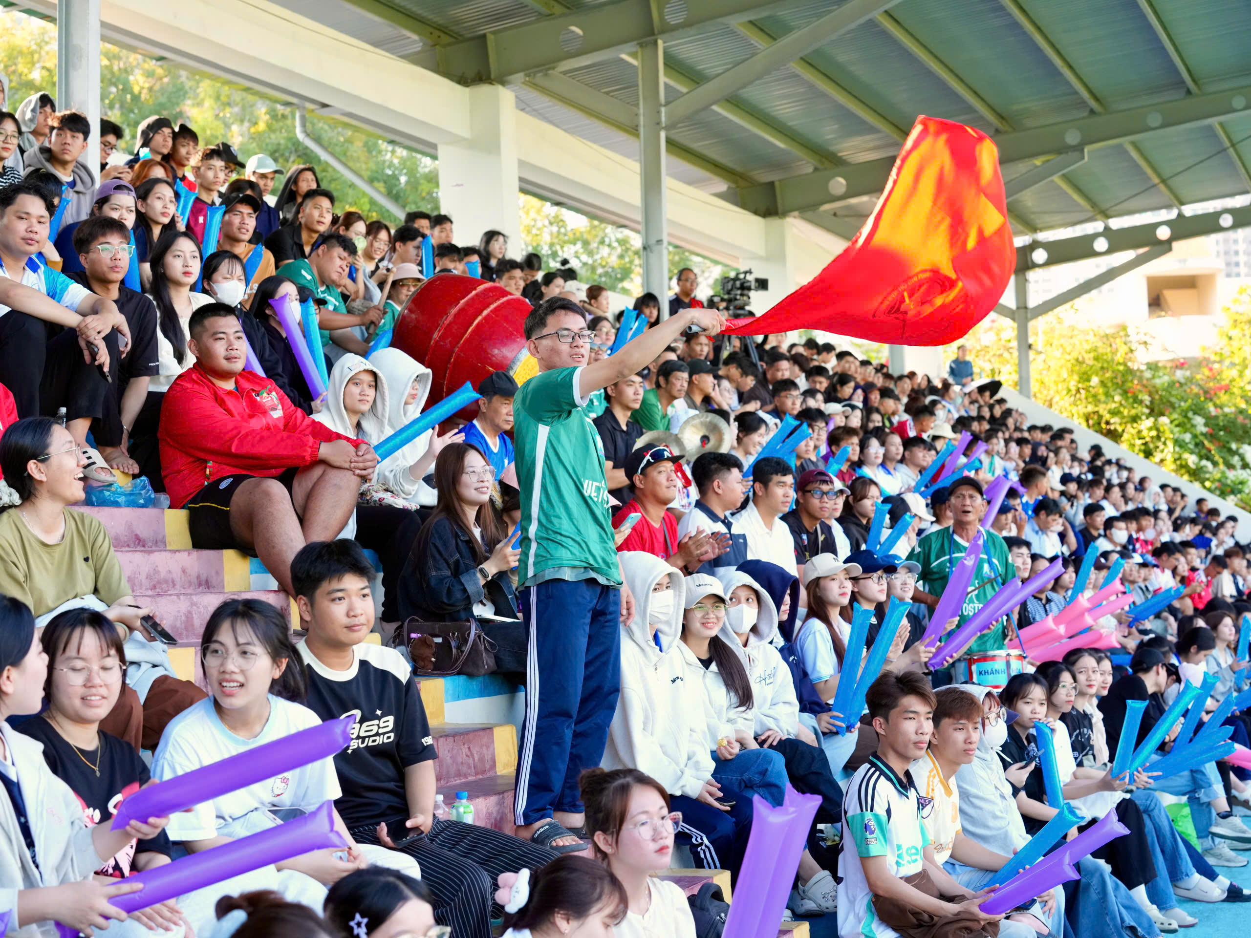 Ng&agrave;y Trường ĐH Nha Trang l&agrave;m lu mờ d&agrave;n sao từng kho&aacute;c &aacute;o U.23 L&agrave;o- Ảnh 6.