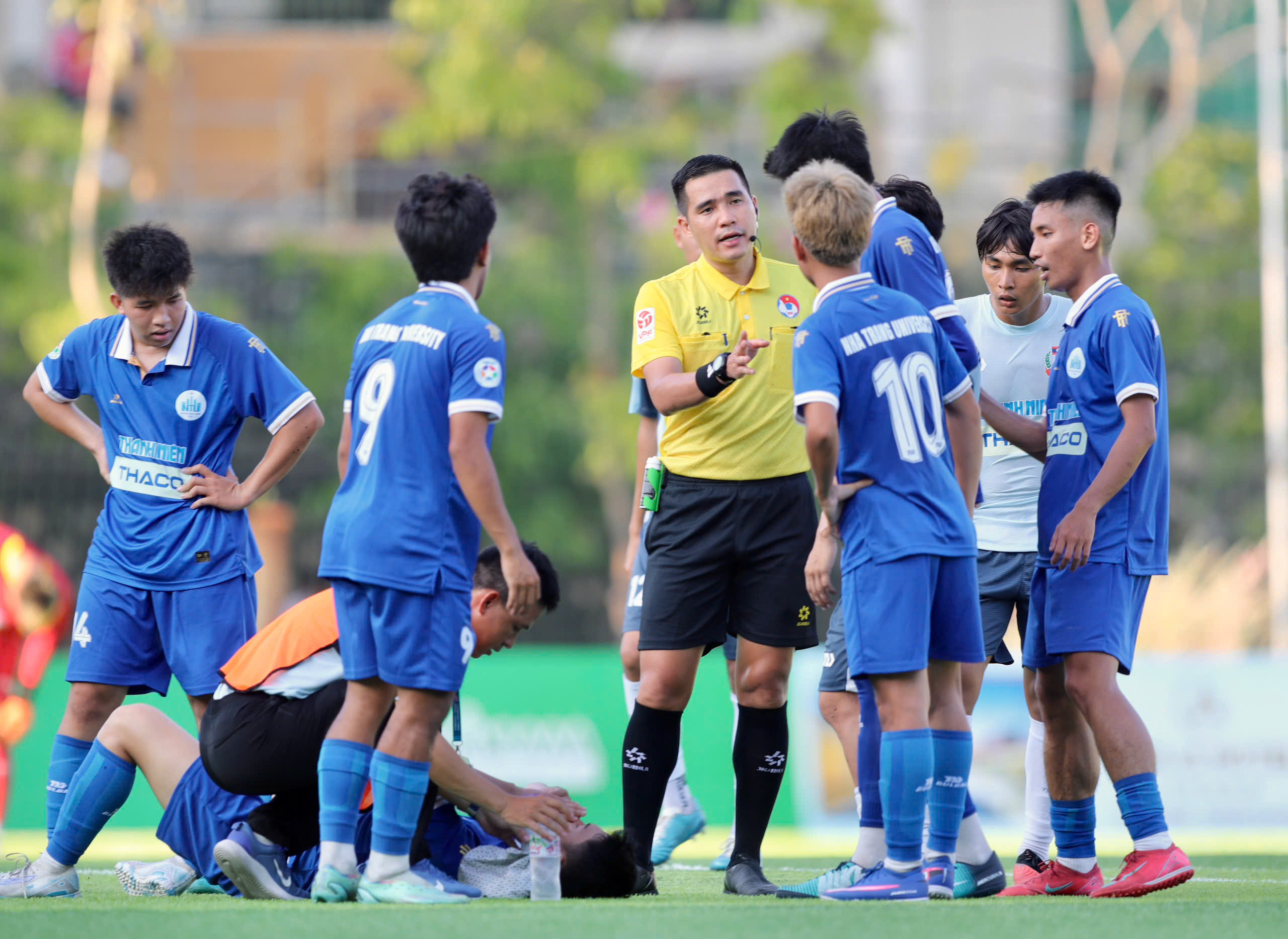 Ng&agrave;y Trường ĐH Nha Trang l&agrave;m lu mờ d&agrave;n sao từng kho&aacute;c &aacute;o U.23 L&agrave;o- Ảnh 3.