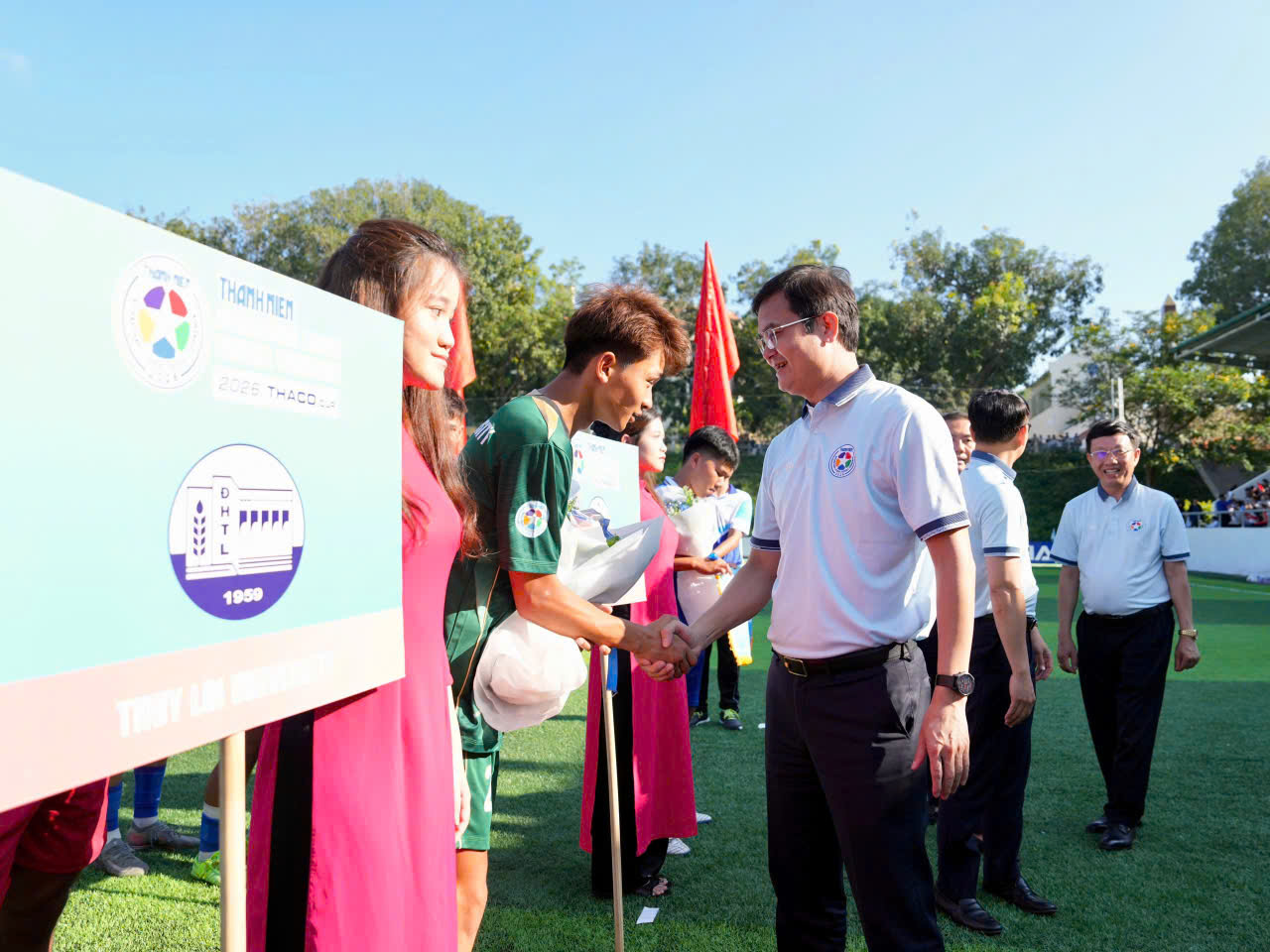 Khai mạc giải bóng đá Thanh Niên sinh viên quốc tế lần II - 2026 cúp Thaco- Ảnh 2. Khai mạc giải bóng đá Thanh Niên sinh viên quốc tế lần II - 2026 cúp Thaco- Ảnh 2.