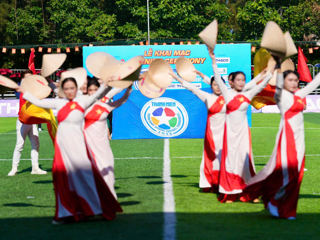 Khai mạc giải bóng đá Thanh Niên sinh viên quốc tế lần II - 2026 cúp Thaco- Ảnh 6. Khai mạc giải bóng đá Thanh Niên sinh viên quốc tế lần II - 2026 cúp Thaco- Ảnh 6.