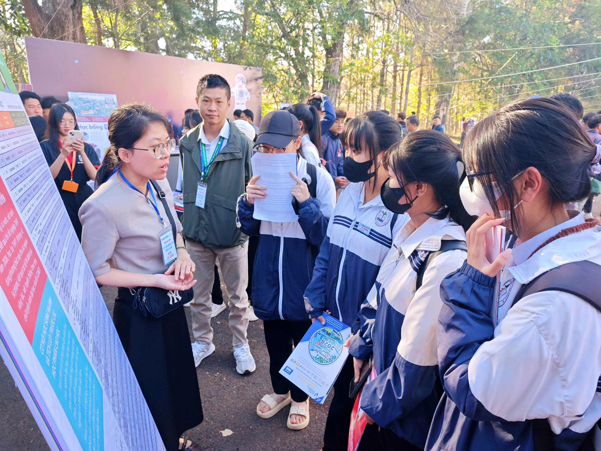 Bộ GD-ĐT lưu ý thí sinh về đăng ký thi tốt nghiệp THPT 2026 - Ảnh 6.