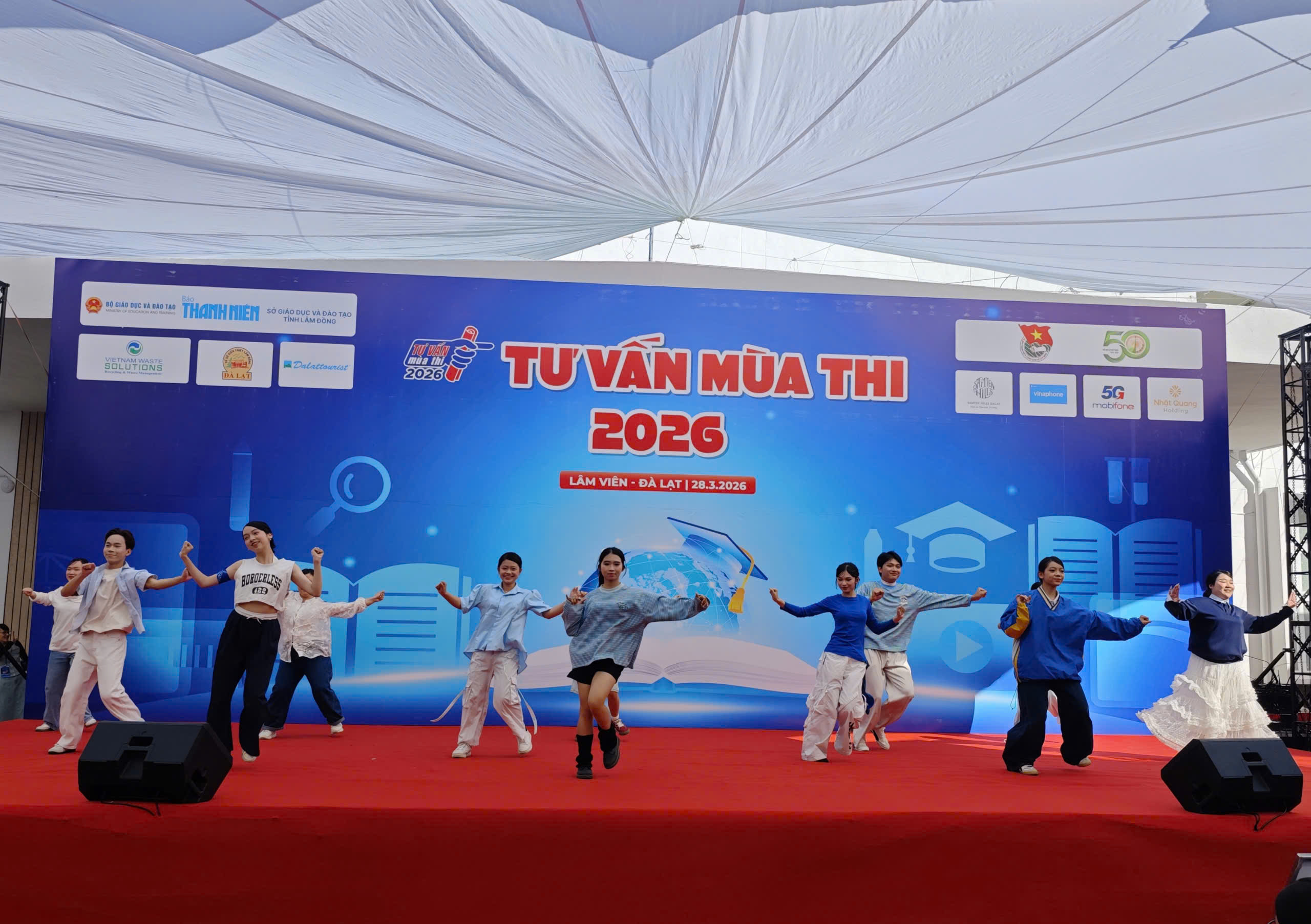 Bộ GD-ĐT lưu ý thí sinh về đăng ký thi tốt nghiệp THPT 2026 - Ảnh 7.