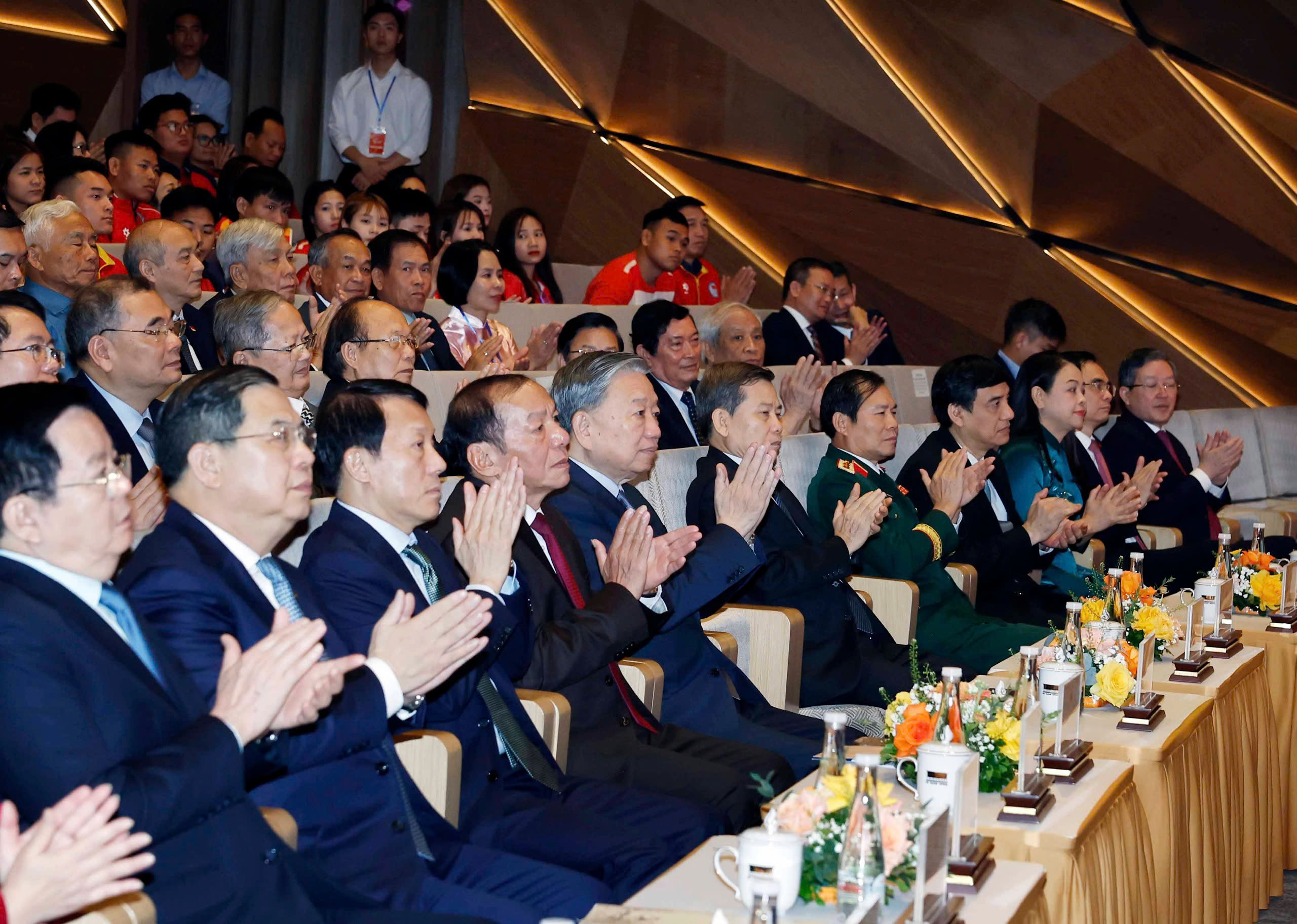 Tổng B&iacute; thư: 'Để World Cup kh&ocirc;ng thể xa rời với Việt Nam' - Ảnh 4.