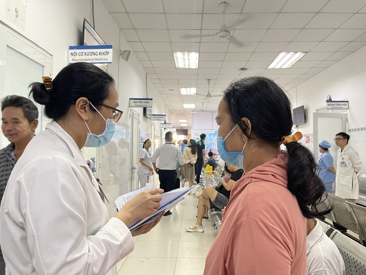 Mức giảm trừ chi phí y tế, giáo dục vẫn thấp?- Ảnh 1.