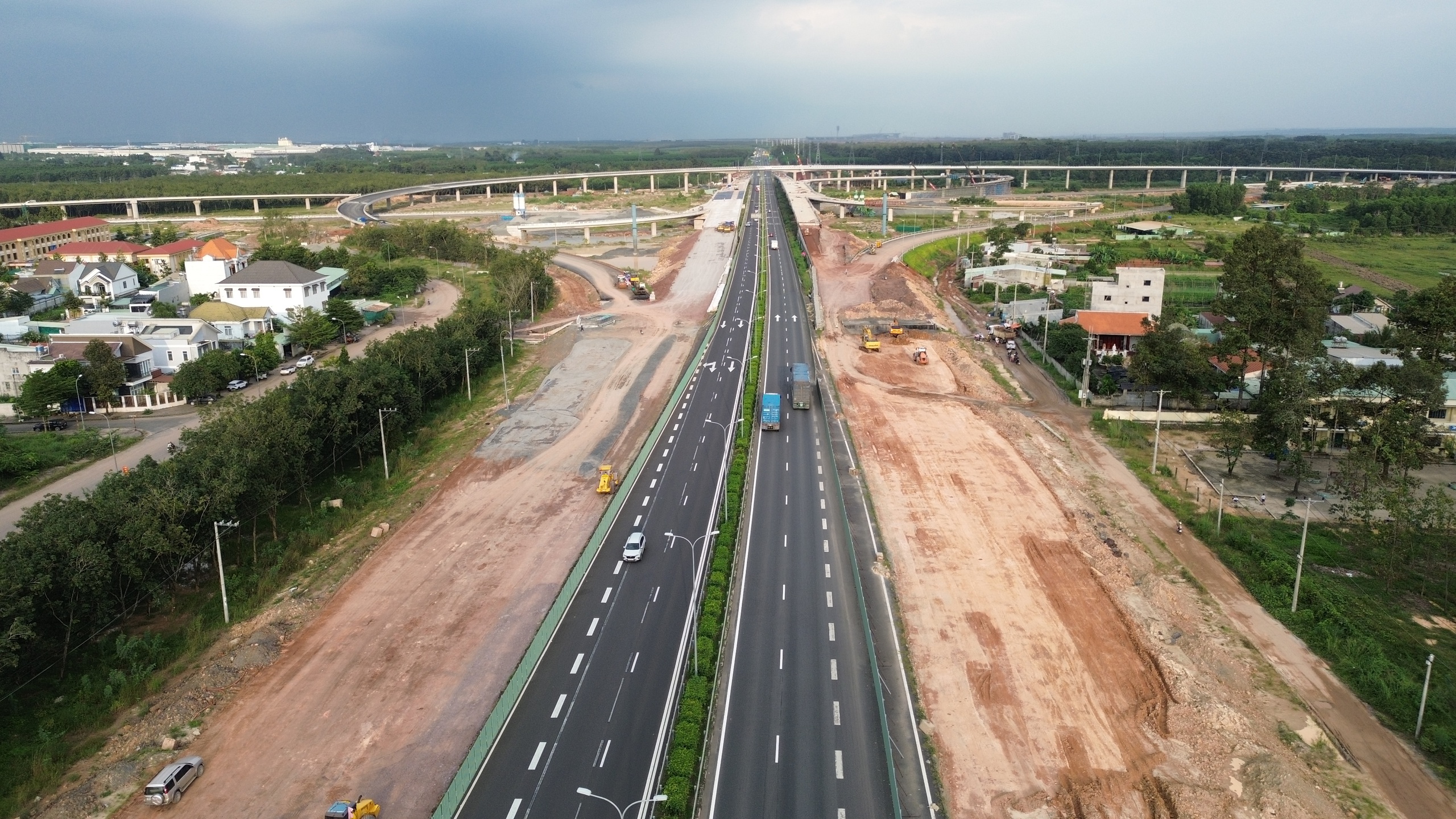 Vì sao cao tốc Biên Hòa - Vũng Tàu chưa kịp khai thác tạm trong tháng 3.2026?- Ảnh 3.