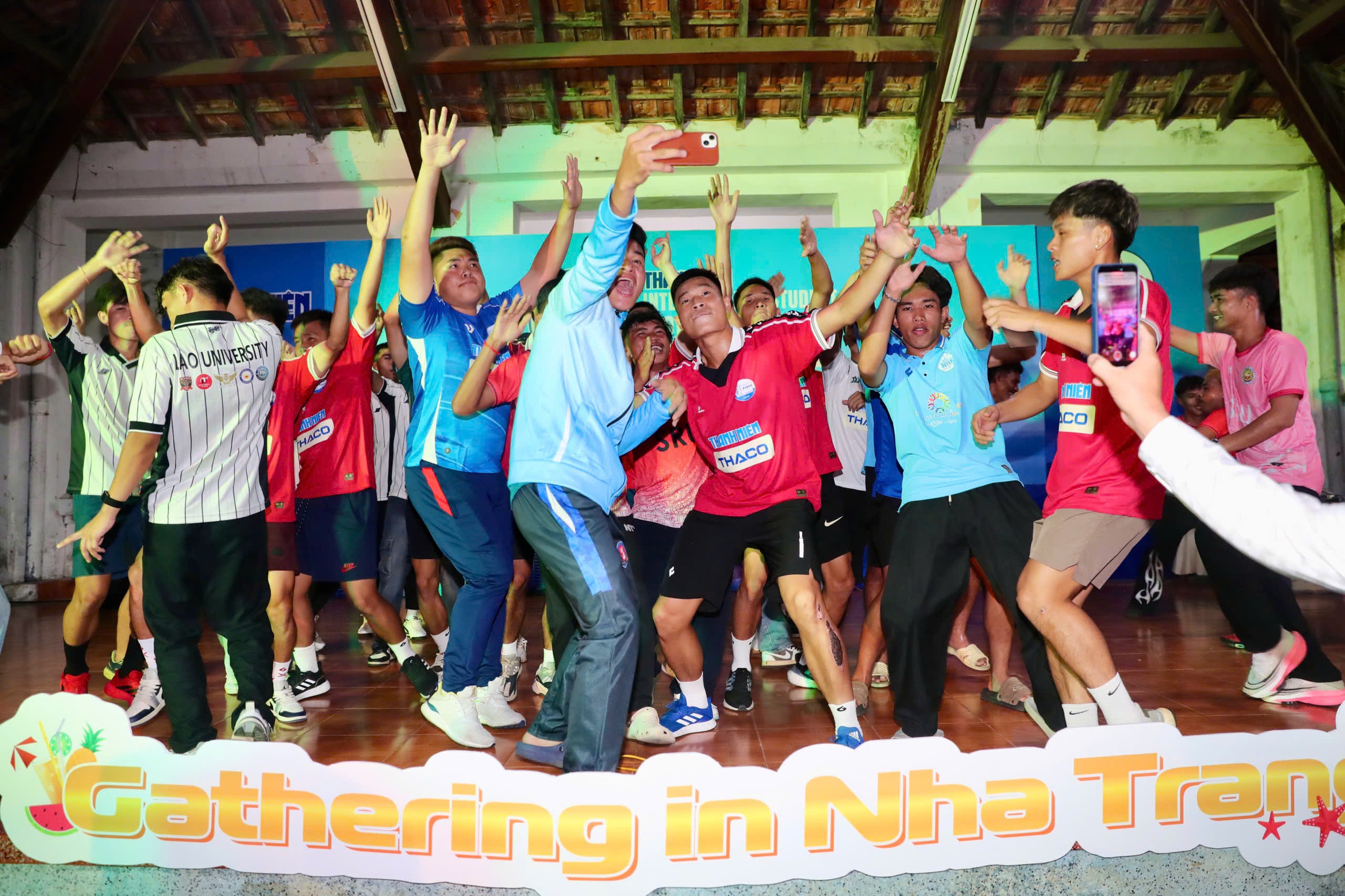 Đ&ecirc;m gala &lsquo;vui hết nấc&rsquo;, giải Thanh Ni&ecirc;n sinh vi&ecirc;n quốc tế kết nối t&igrave;nh bạn Đ&ocirc;ng Nam &Aacute;- Ảnh 11.