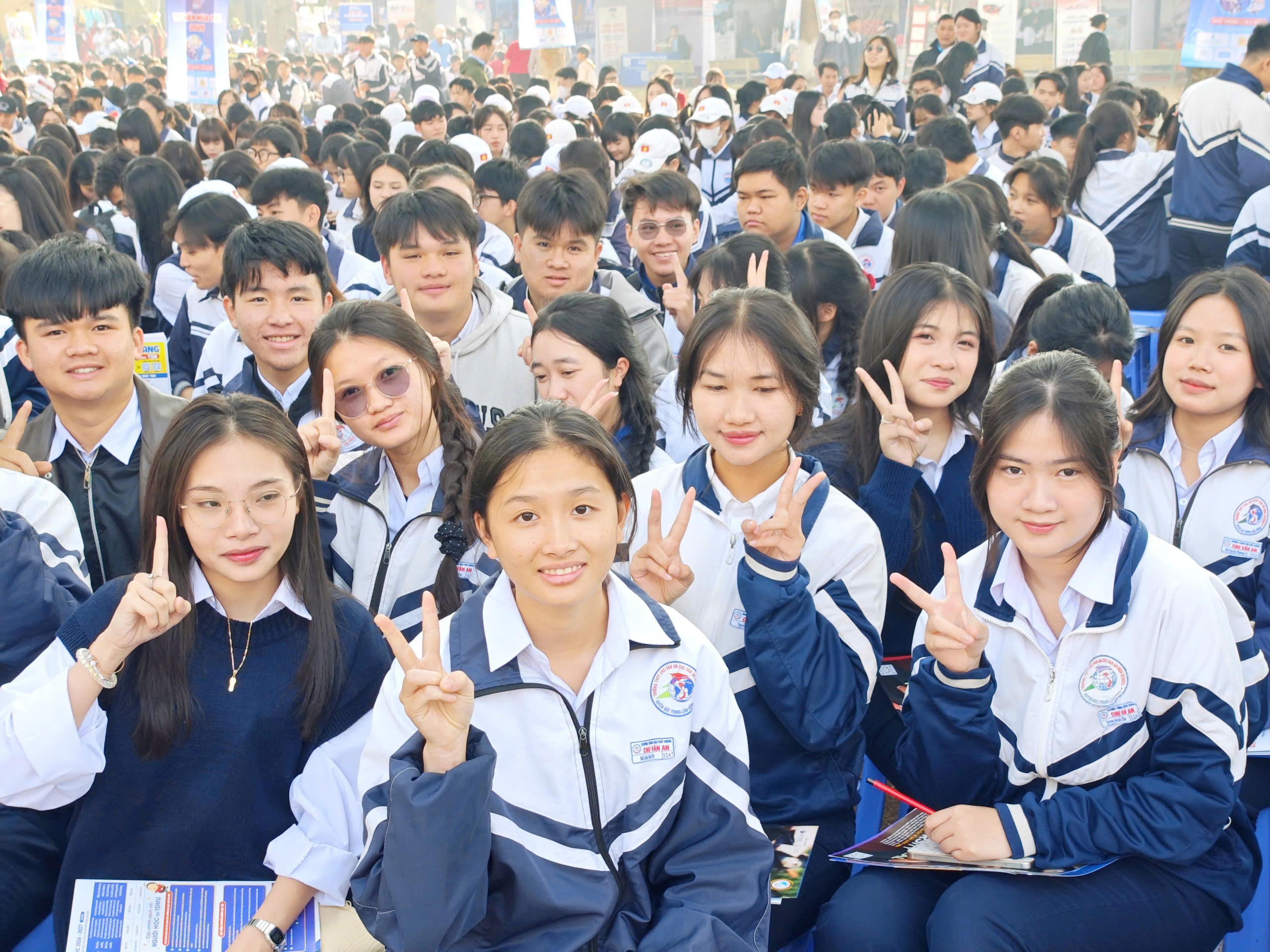 Tuyển sinh ĐH 2026: Nguy&ecirc;n tắc chọn nguyện vọng để v&agrave;o đ&uacute;ng ng&agrave;nh y&ecirc;u th&iacute;ch  - Ảnh 2.