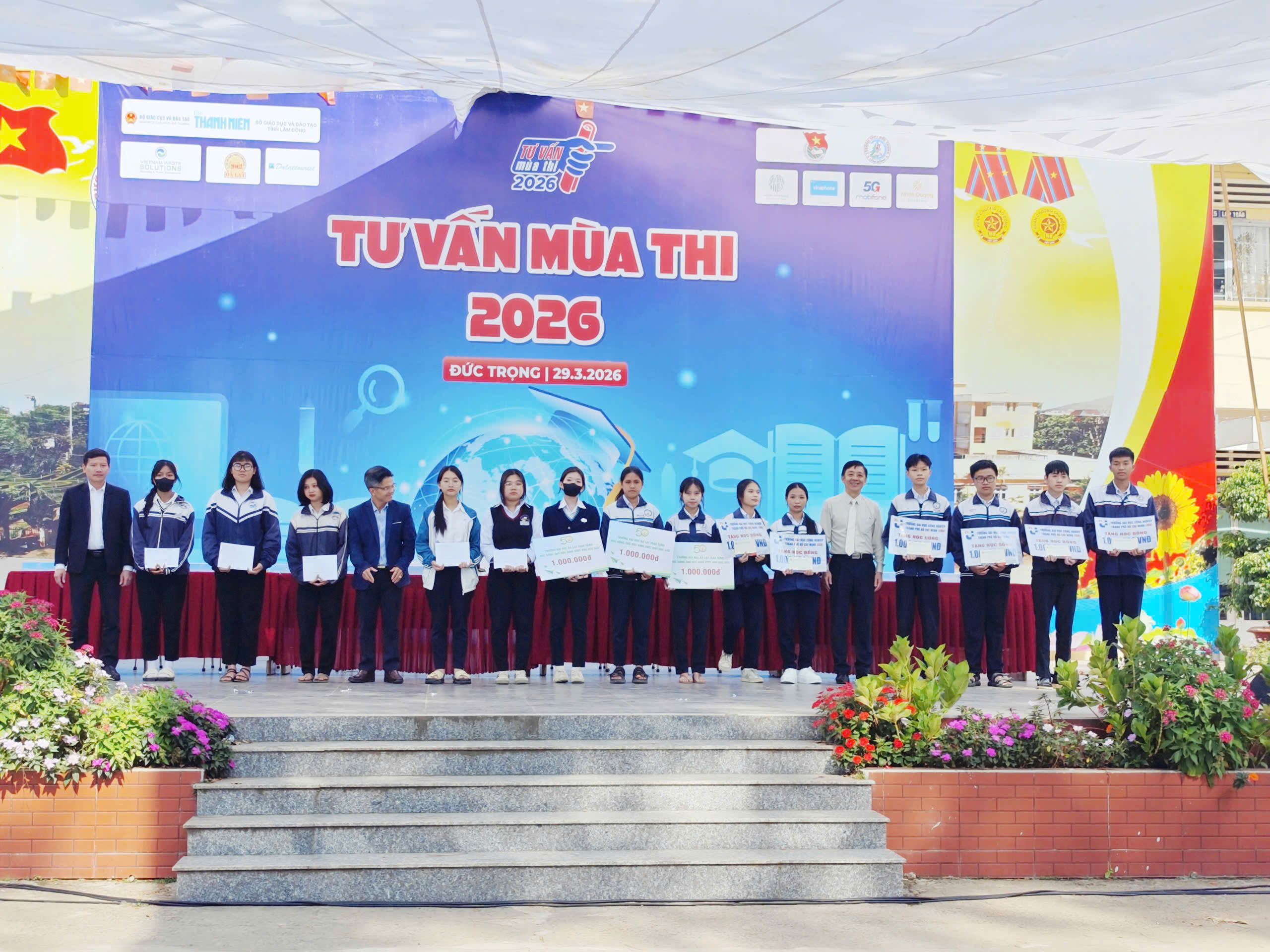 Tuyển sinh ĐH 2026: Nguy&ecirc;n tắc chọn nguyện vọng để v&agrave;o đ&uacute;ng ng&agrave;nh y&ecirc;u th&iacute;ch  - Ảnh 9.