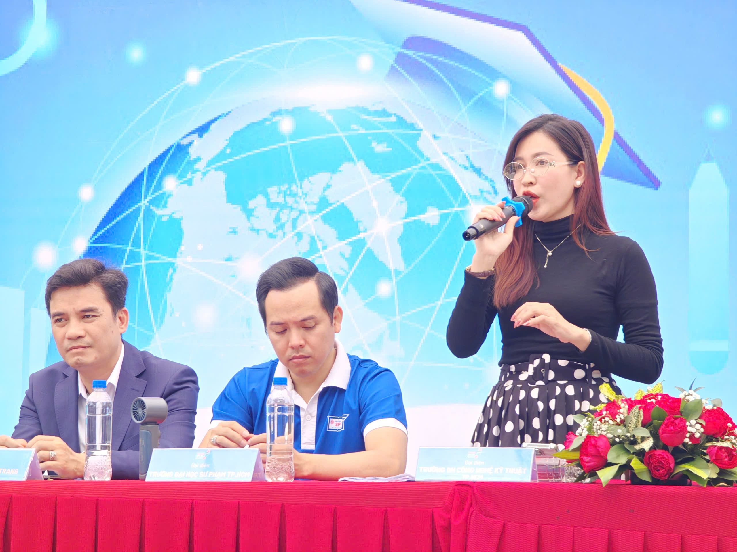 Tuyển sinh ĐH 2026: Nguy&ecirc;n tắc chọn nguyện vọng để v&agrave;o đ&uacute;ng ng&agrave;nh y&ecirc;u th&iacute;ch  - Ảnh 21.