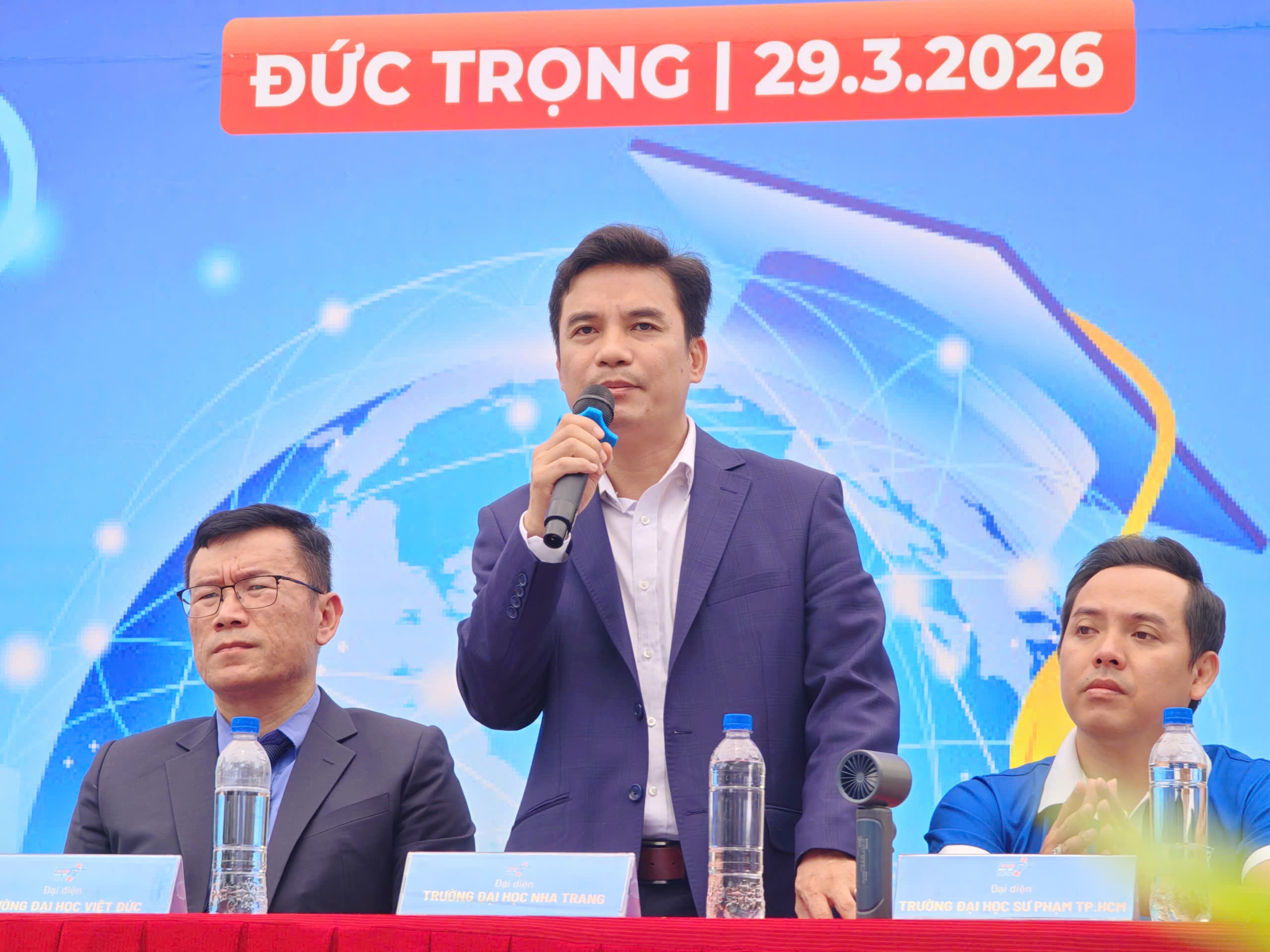 Tuyển sinh ĐH 2026: Nguy&ecirc;n tắc chọn nguyện vọng để v&agrave;o đ&uacute;ng ng&agrave;nh y&ecirc;u th&iacute;ch  - Ảnh 19.