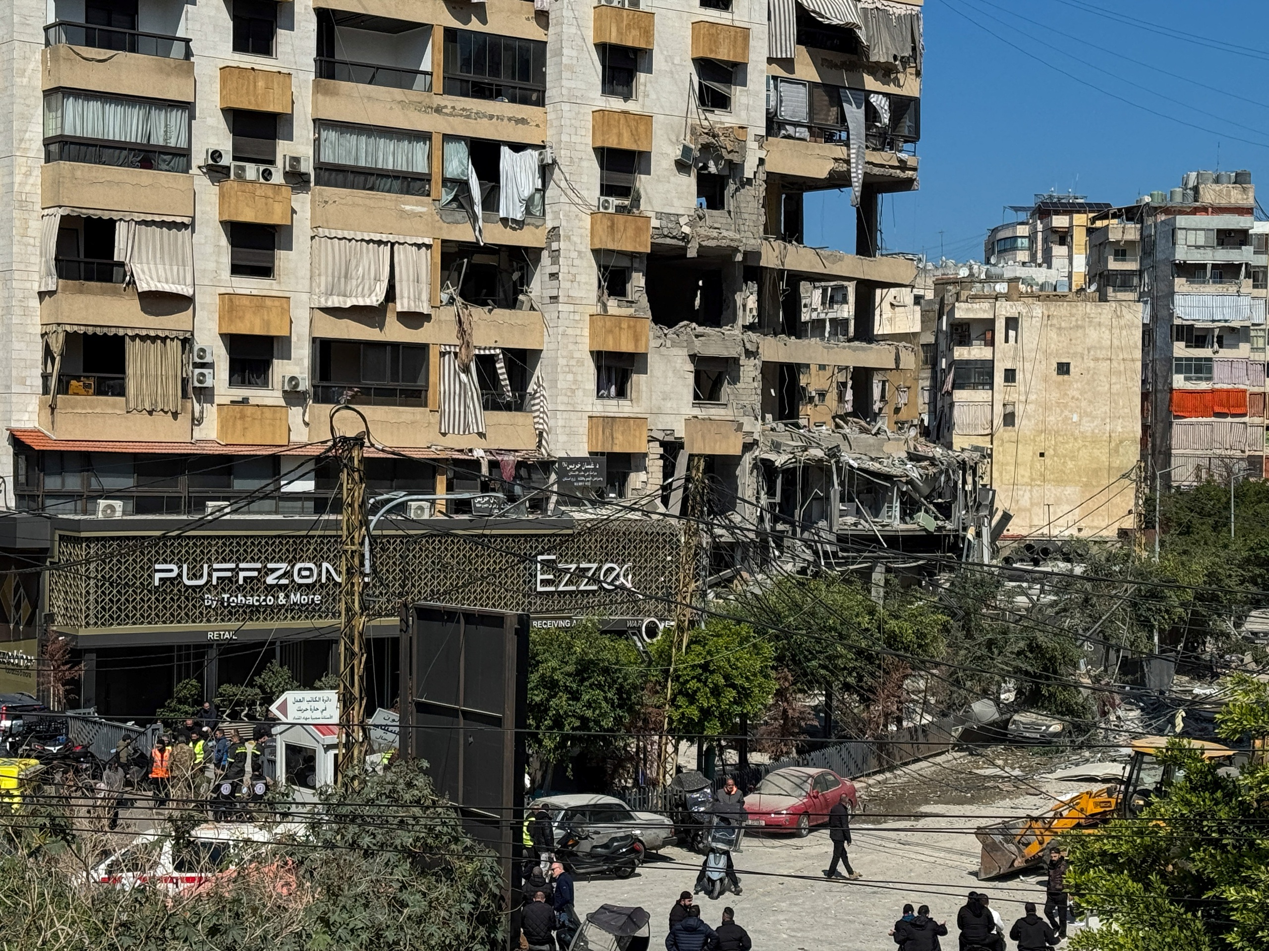 Xung đột Iran lan rộng sang Lebanon, Kuwait bắn nhầm m&aacute;y bay Mỹ - Ảnh 1.