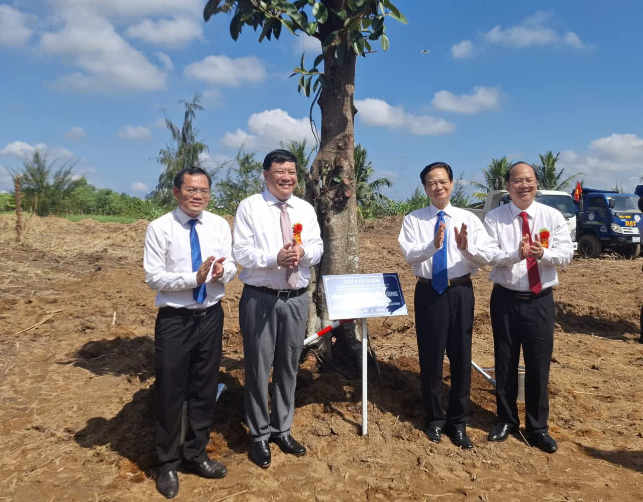 Cà Mau khởi công Đền Tưởng niệm hơn 320 tỉ đồng - Ảnh 3.