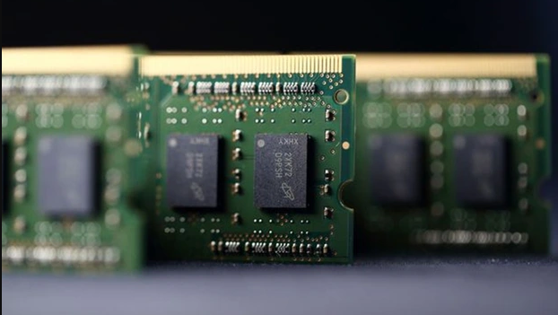 - Ảnh 1. PC phân khúc phổ thông có thể biến mất vào năm 2028 - Ảnh 1.