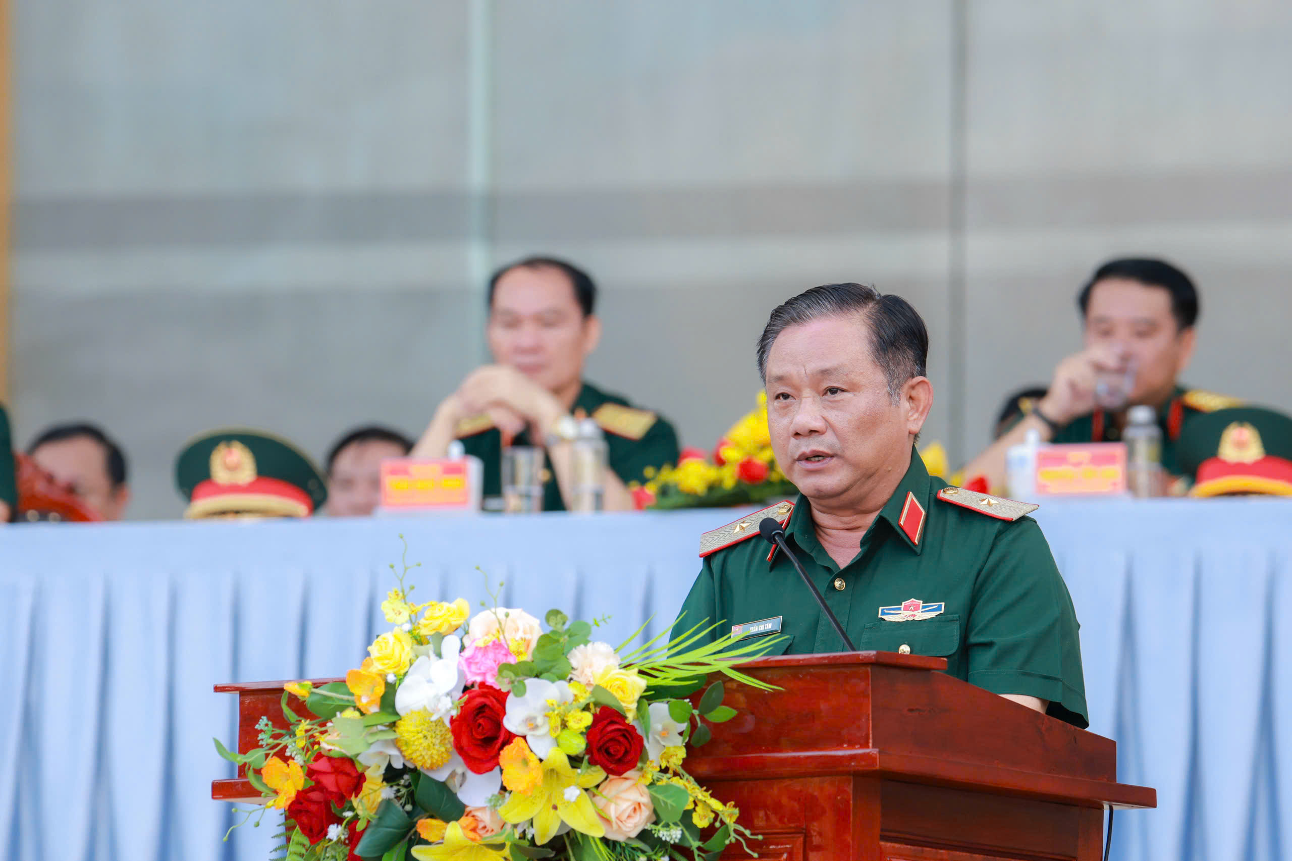 2.500 cán bộ, chiến sĩ đồng diễn nghệ thuật ở Quân khu 7- Ảnh 6.