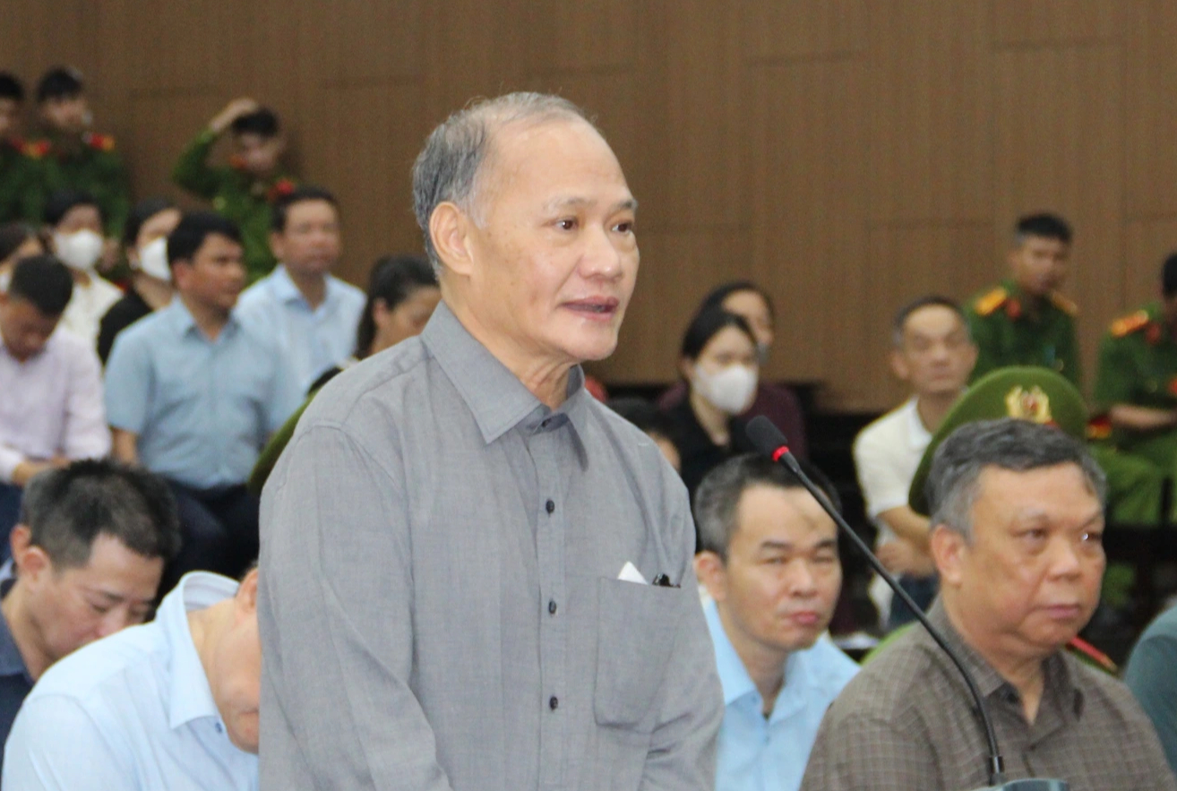 Cựu Thứ trưởng Bộ NN-PTNT nhận hối lộ vụ hồ Bản Mồng: 'Tác động đến cấp dưới'