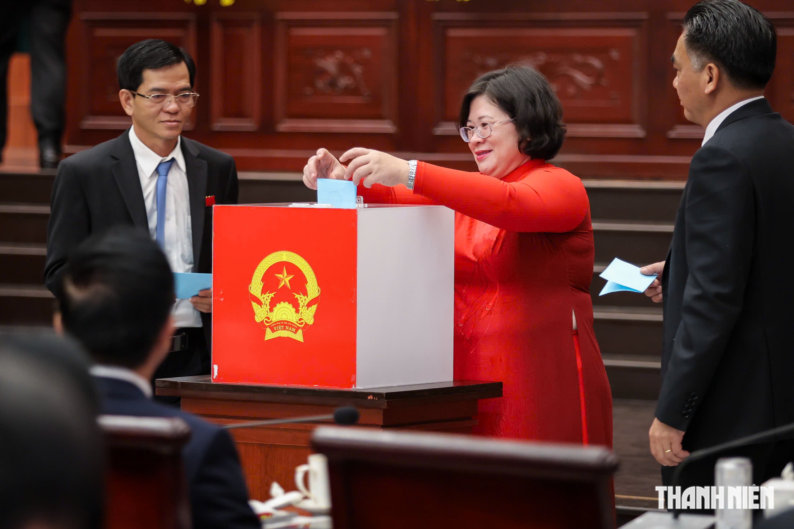 Danh s&aacute;ch l&atilde;nh đạo TP.HCM được bầu tại kỳ họp đầu ti&ecirc;n - Ảnh 3.