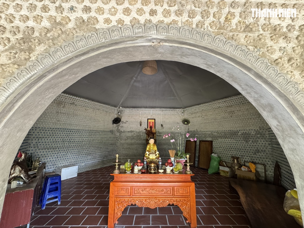 70.000 chai nhựa 'hóa thân' thành ngôi đền độc đáo ở Quảng Ngãi- Ảnh 6. 70.000 chai nhựa 'hóa thân' thành ngôi đền độc đáo ở Quảng Ngãi- Ảnh 6.