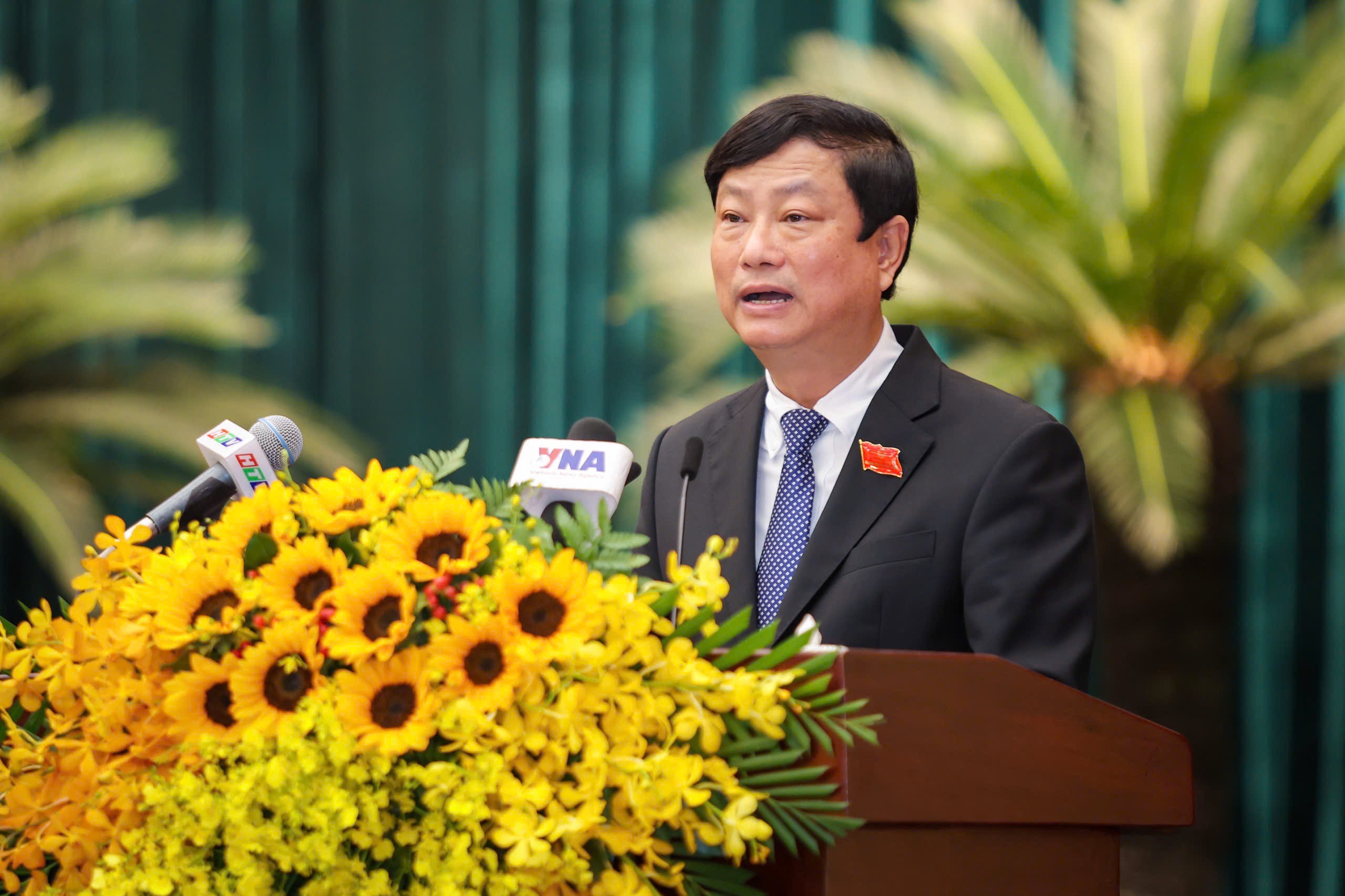 L&atilde;nh đạo Quốc hội, Th&agrave;nh ủy TP.HCM dự kỳ họp HĐND TP.HCM đầu ti&ecirc;n - Ảnh 2.