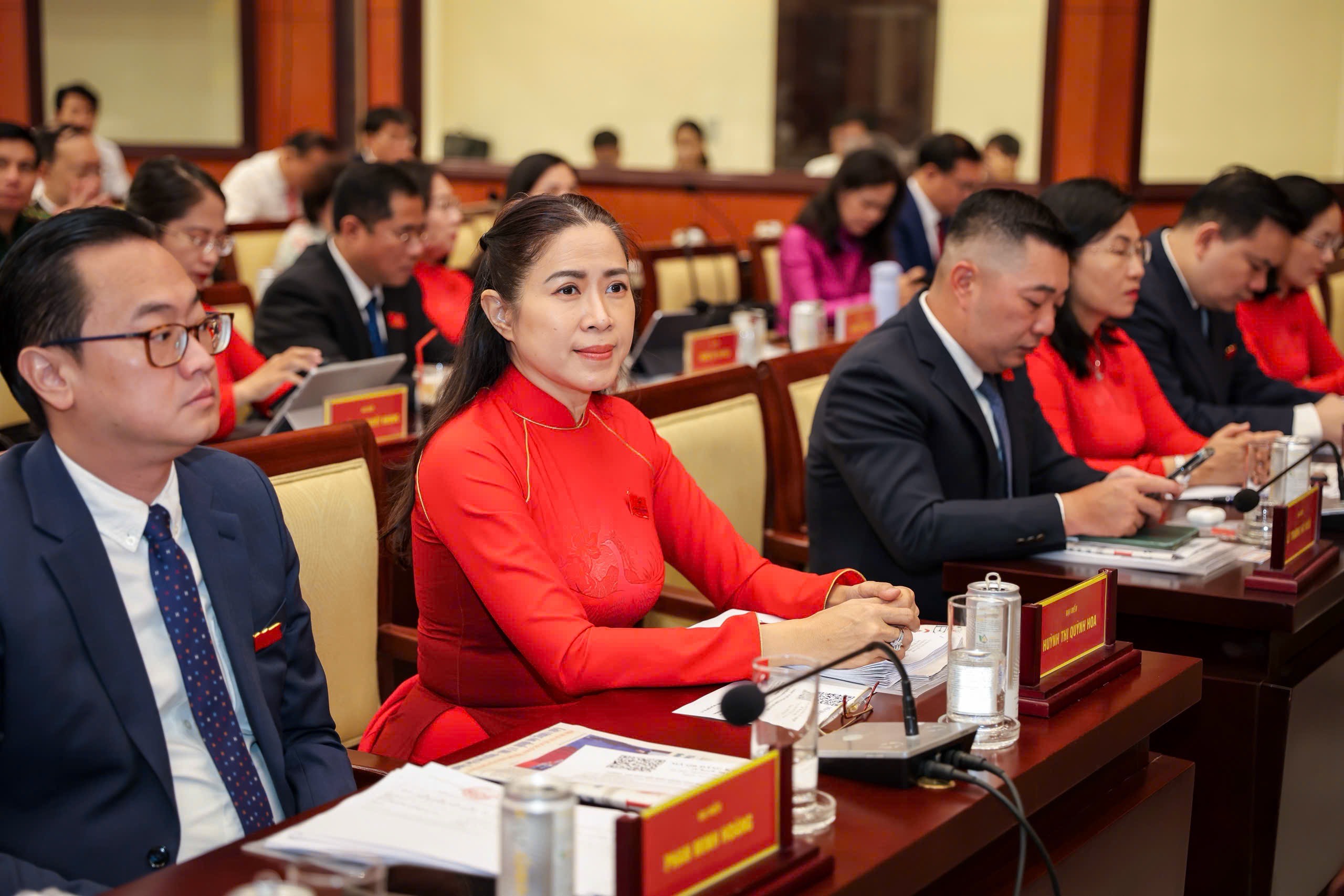 L&atilde;nh đạo Quốc hội, Th&agrave;nh ủy TP.HCM dự kỳ họp HĐND TP.HCM đầu ti&ecirc;n - Ảnh 5.