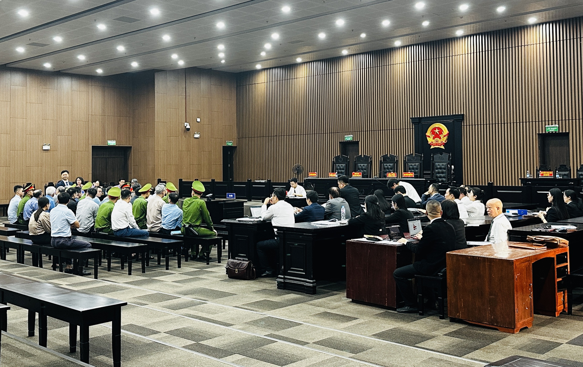 Cựu thứ trưởng Bộ NN-PTNT và 4 cấp dưới nhận hối lộ hơn 40 tỉ đồng- Ảnh 6.