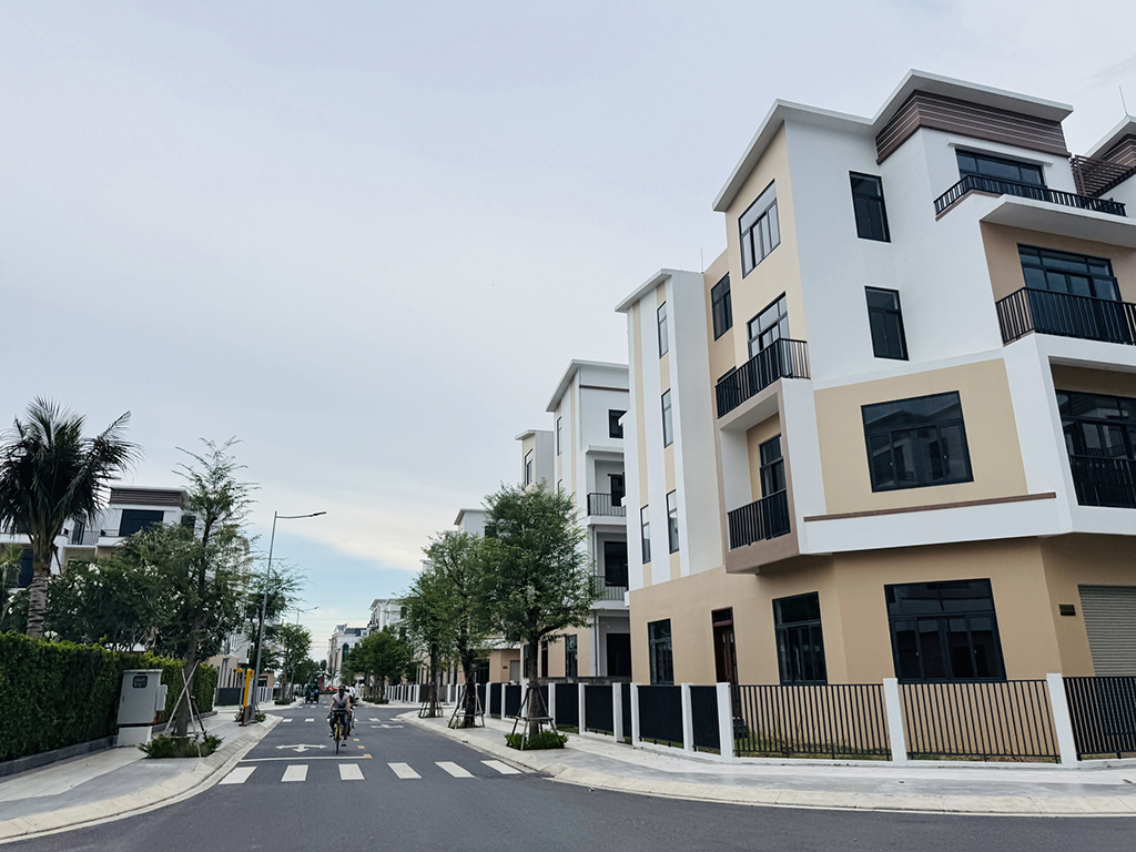 Siết khai gian, trốn thuế bất động sản- Ảnh 1. Siết khai gian, trốn thuế bất động sản- Ảnh 1.