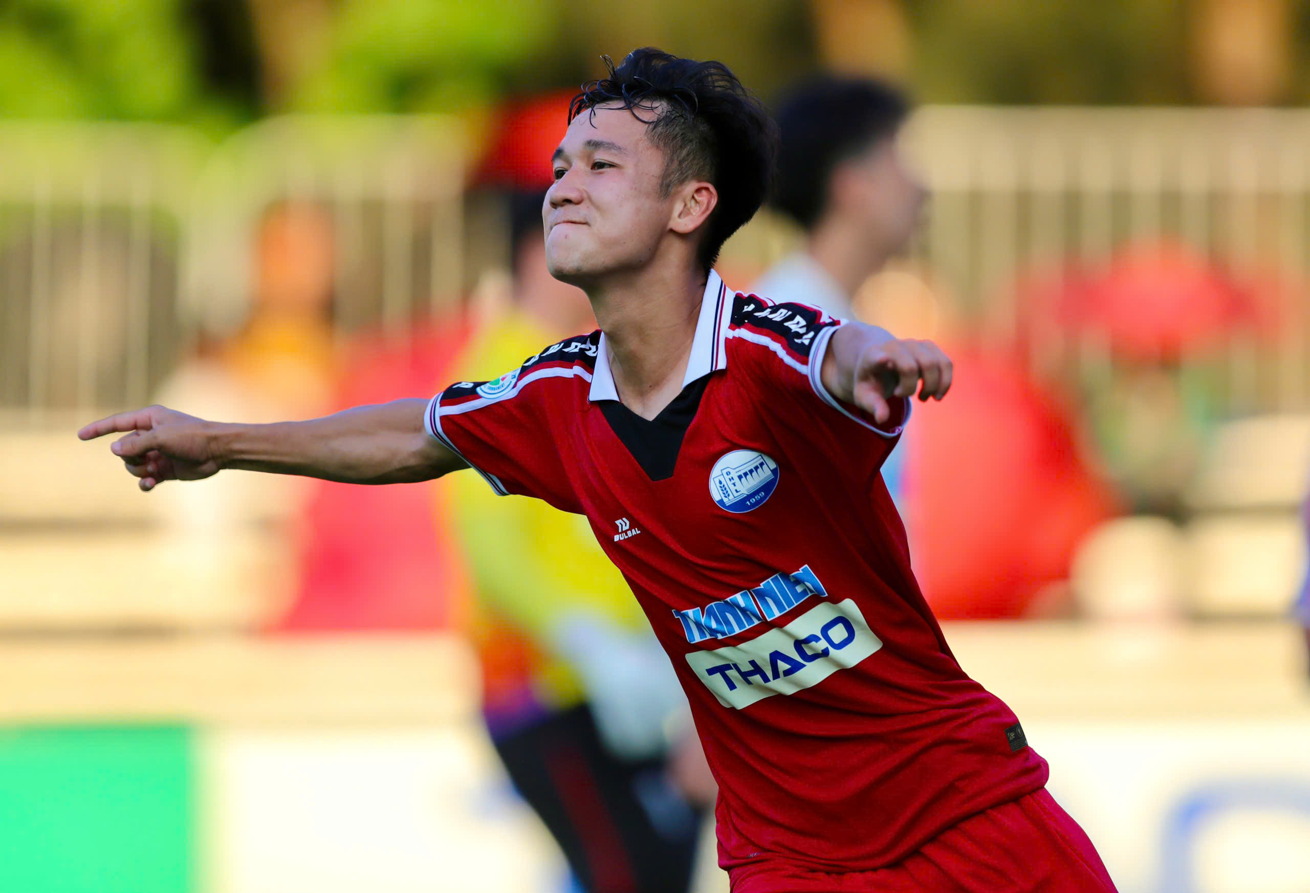 'Người h&ugrave;ng' Trường ĐH Thủy lợi: H&acirc;m mộ Văn To&agrave;n, h&aacute;t hay như ca sĩ- Ảnh 2.