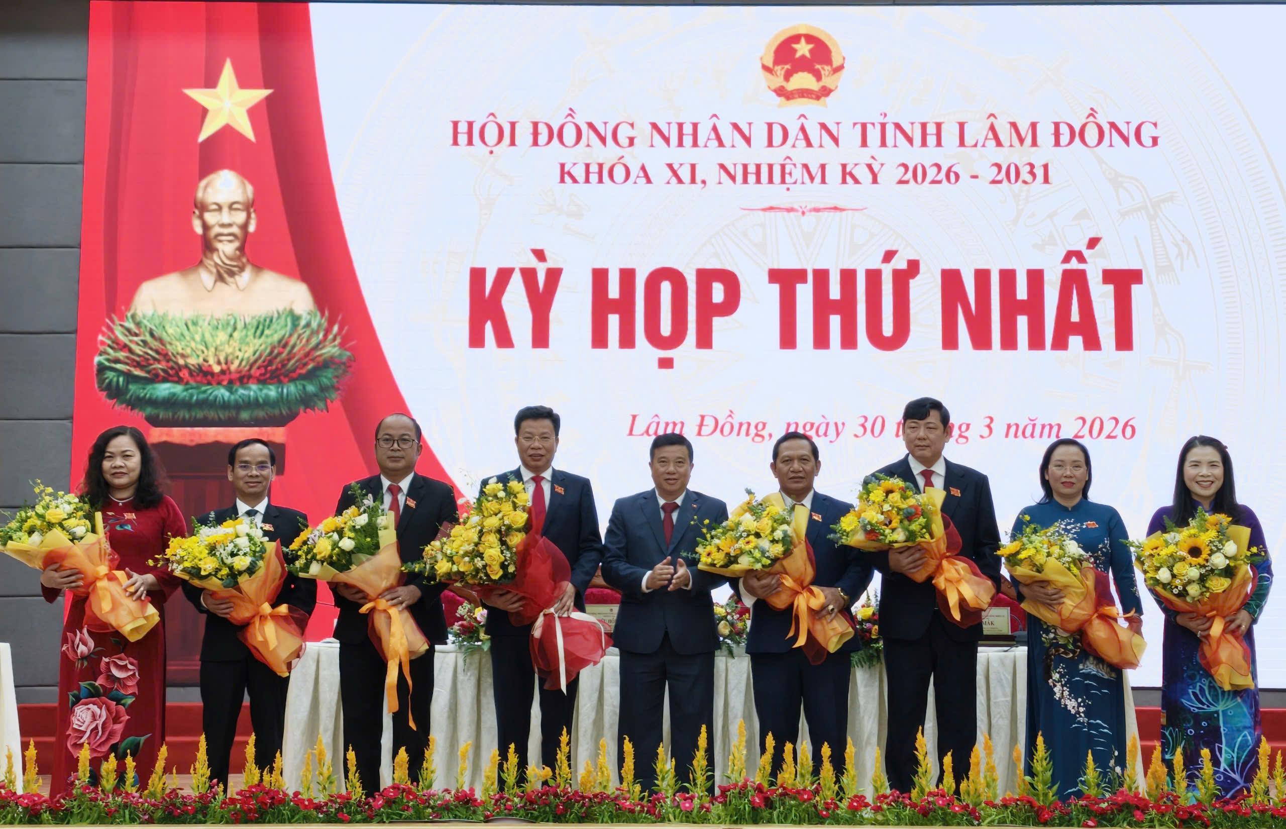 Ông Lưu Văn Trung được bầu  giữa chức Chủ tịch HĐND tỉnh Lâm Đồng nhiệm kỳ 2026-2031 - Ảnh 2.