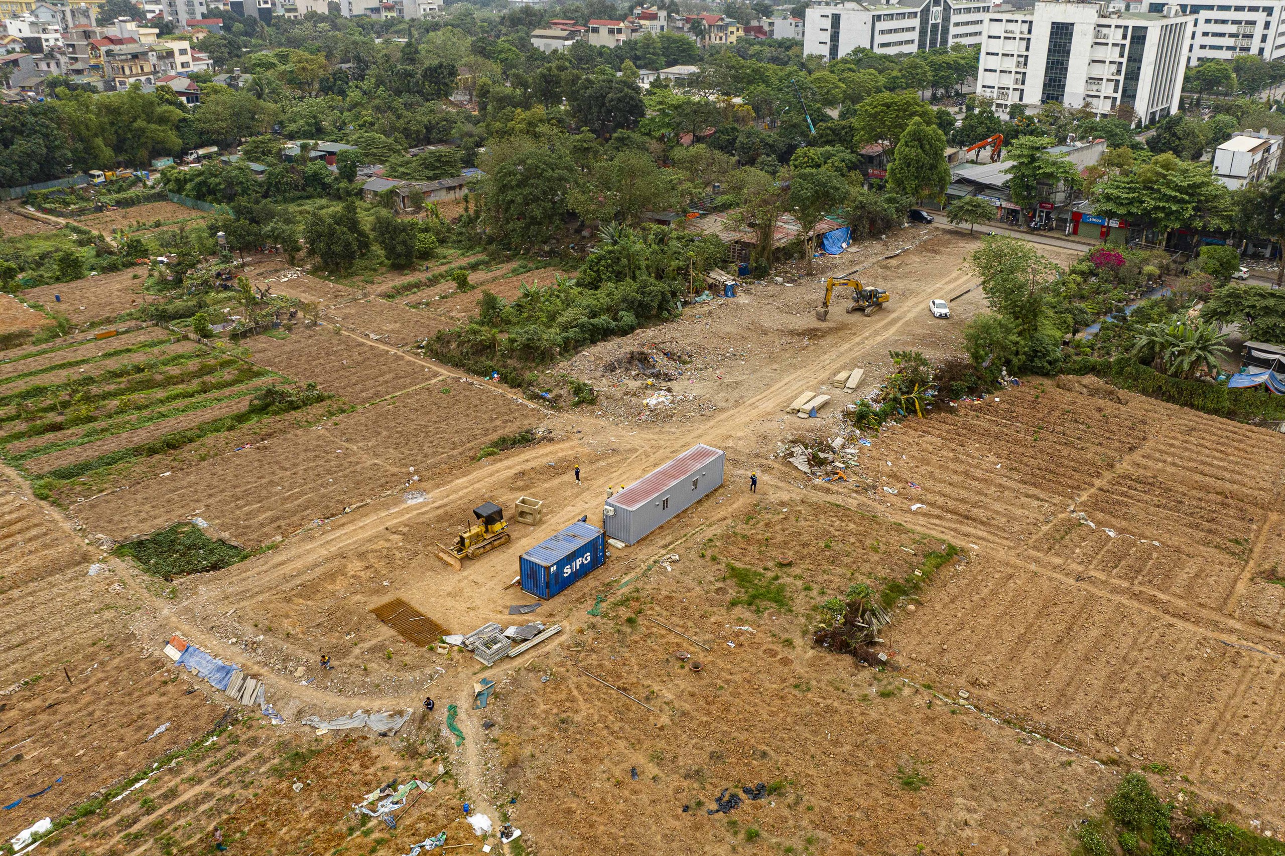 Hà Nội gấp rút thi công 7 hồ điều hòa đón đầu mùa mưa- Ảnh 8. Hà Nội gấp rút thi công 7 hồ điều hòa đón đầu mùa mưa- Ảnh 8.