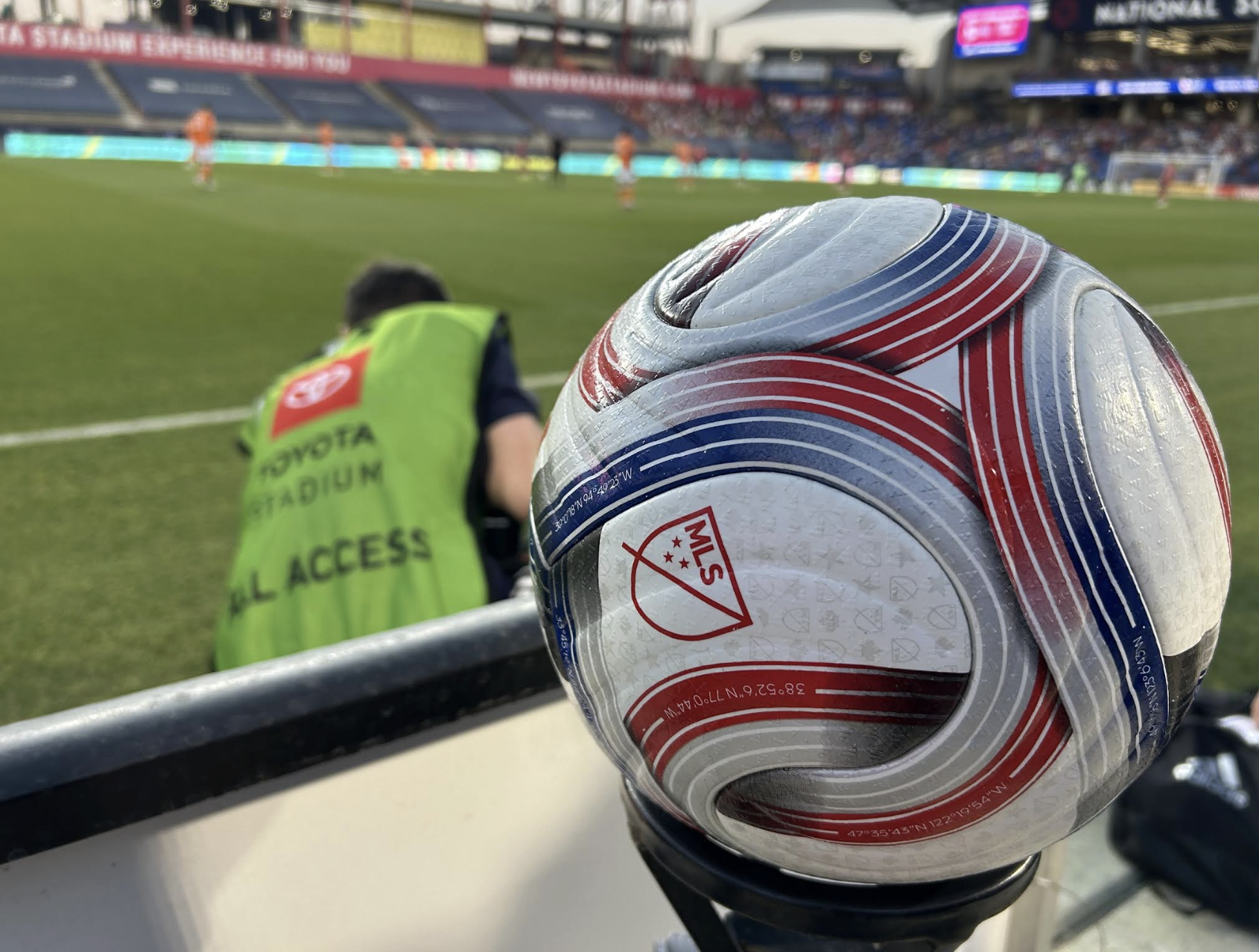 Người Việt ở Mỹ lần đầu trải nghiệm t&aacute;c nghiệp derby th&agrave;nh&hellip; Texas - Ảnh 6.