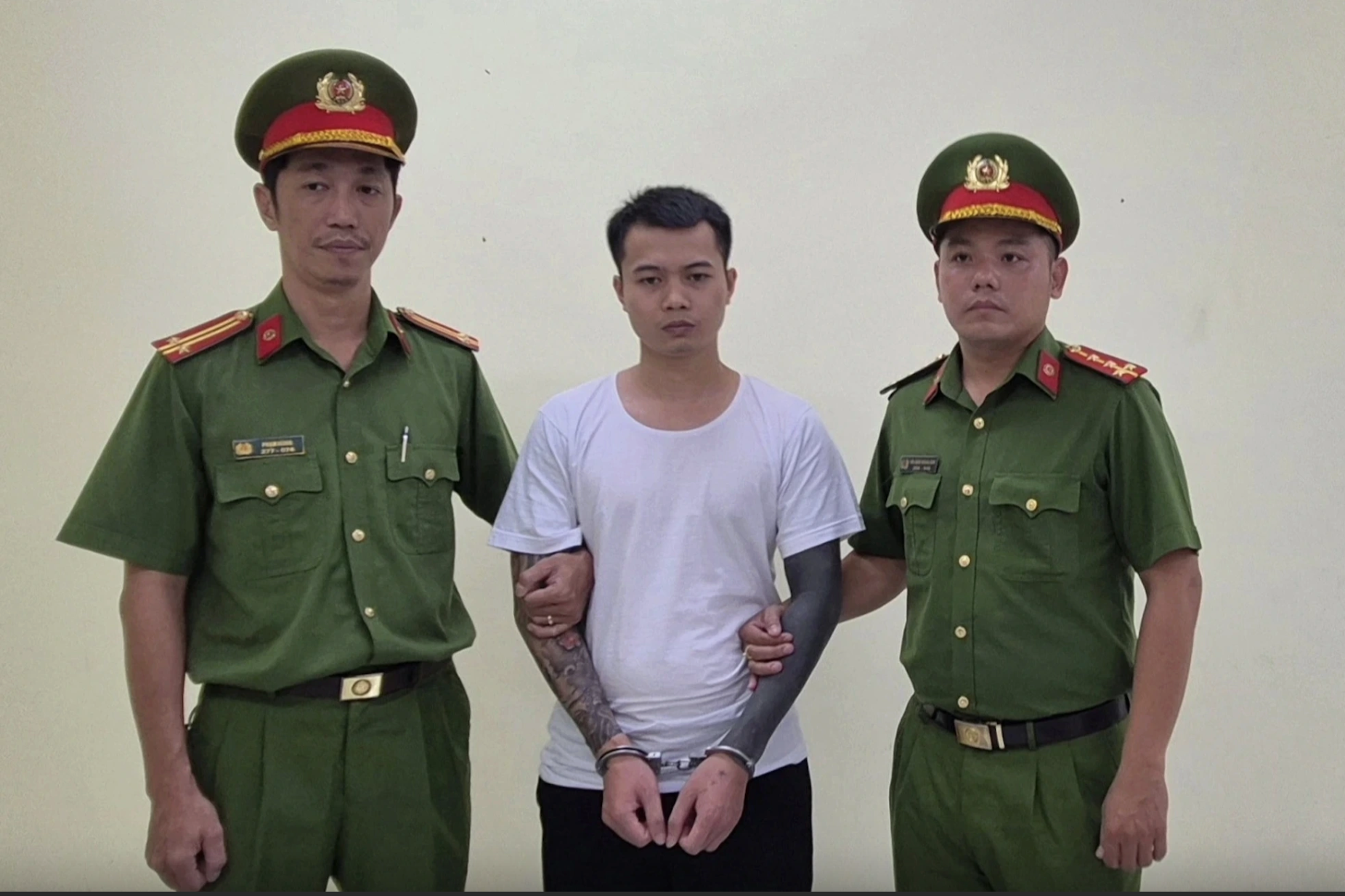 Truy tố 2 TikToker Tàng Keng Ông Trùm, Dù Bầu Trời: Cái giá của miệt thị vùng miền- Ảnh 1.