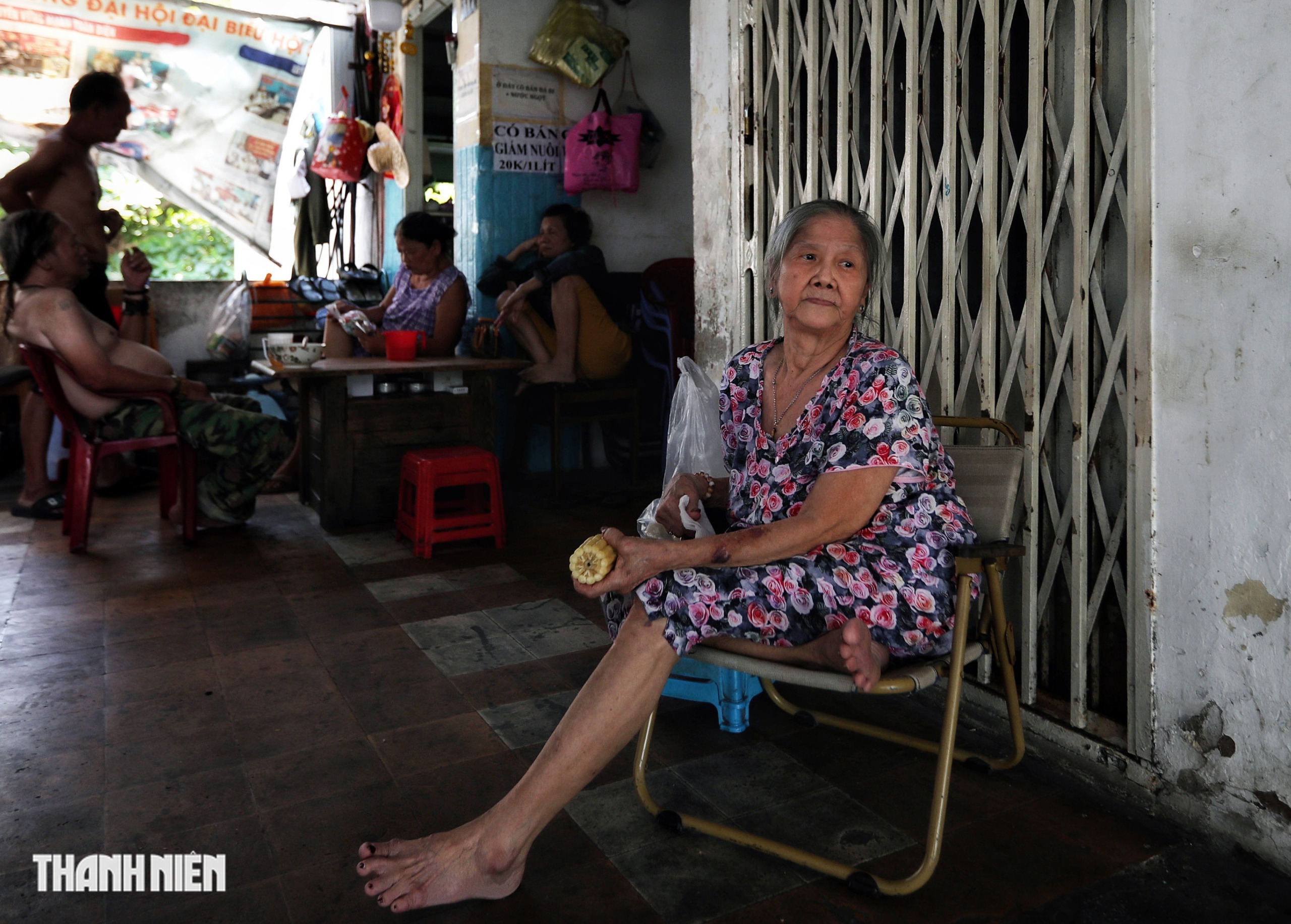 B&ecirc;n trong cư x&aacute; Thanh Đa xuống cấp: cư d&acirc;n giằng co giữa đi v&agrave; ở - Ảnh 12.