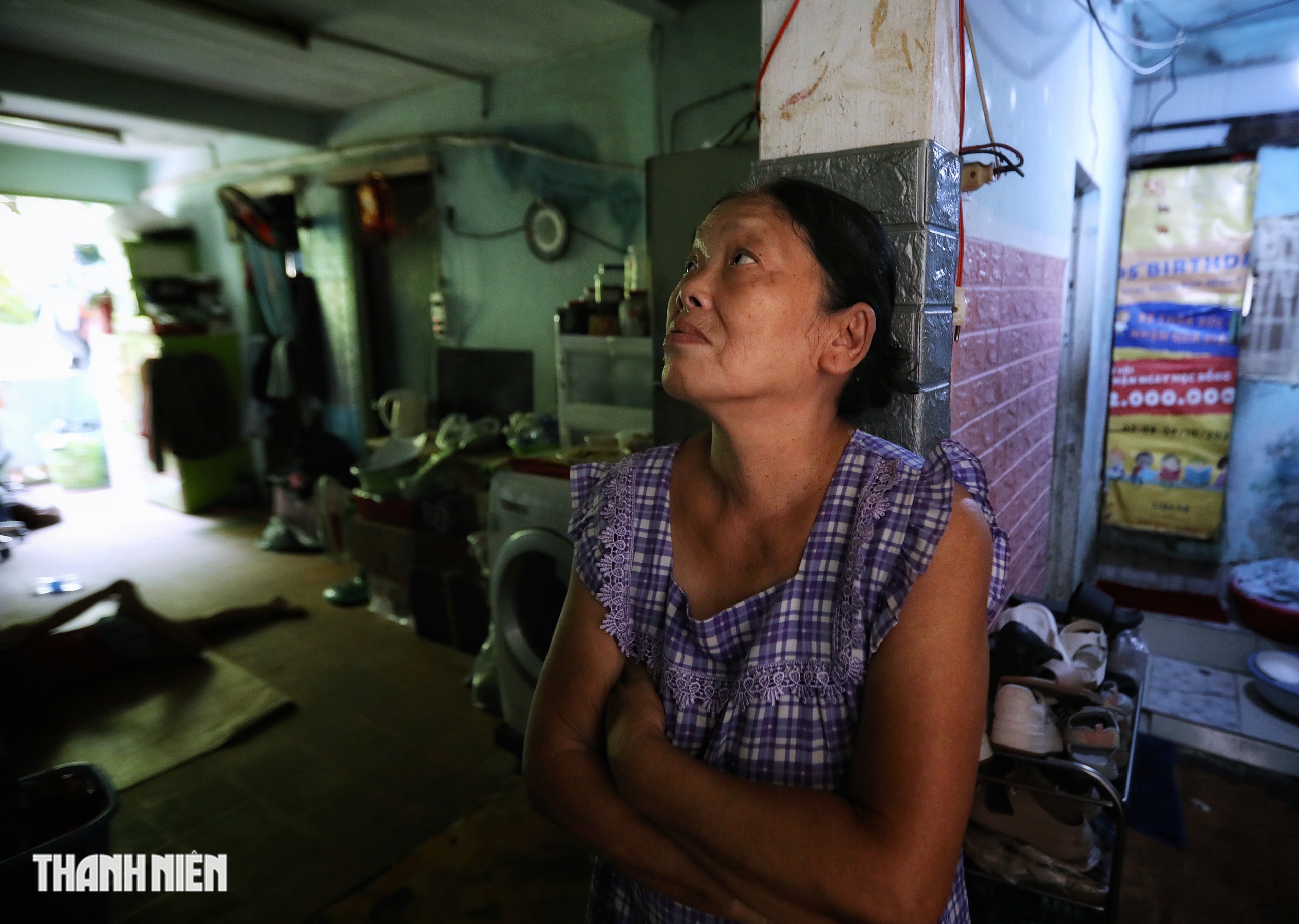 B&ecirc;n trong cư x&aacute; Thanh Đa xuống cấp: cư d&acirc;n giằng co giữa đi v&agrave; ở - Ảnh 2.