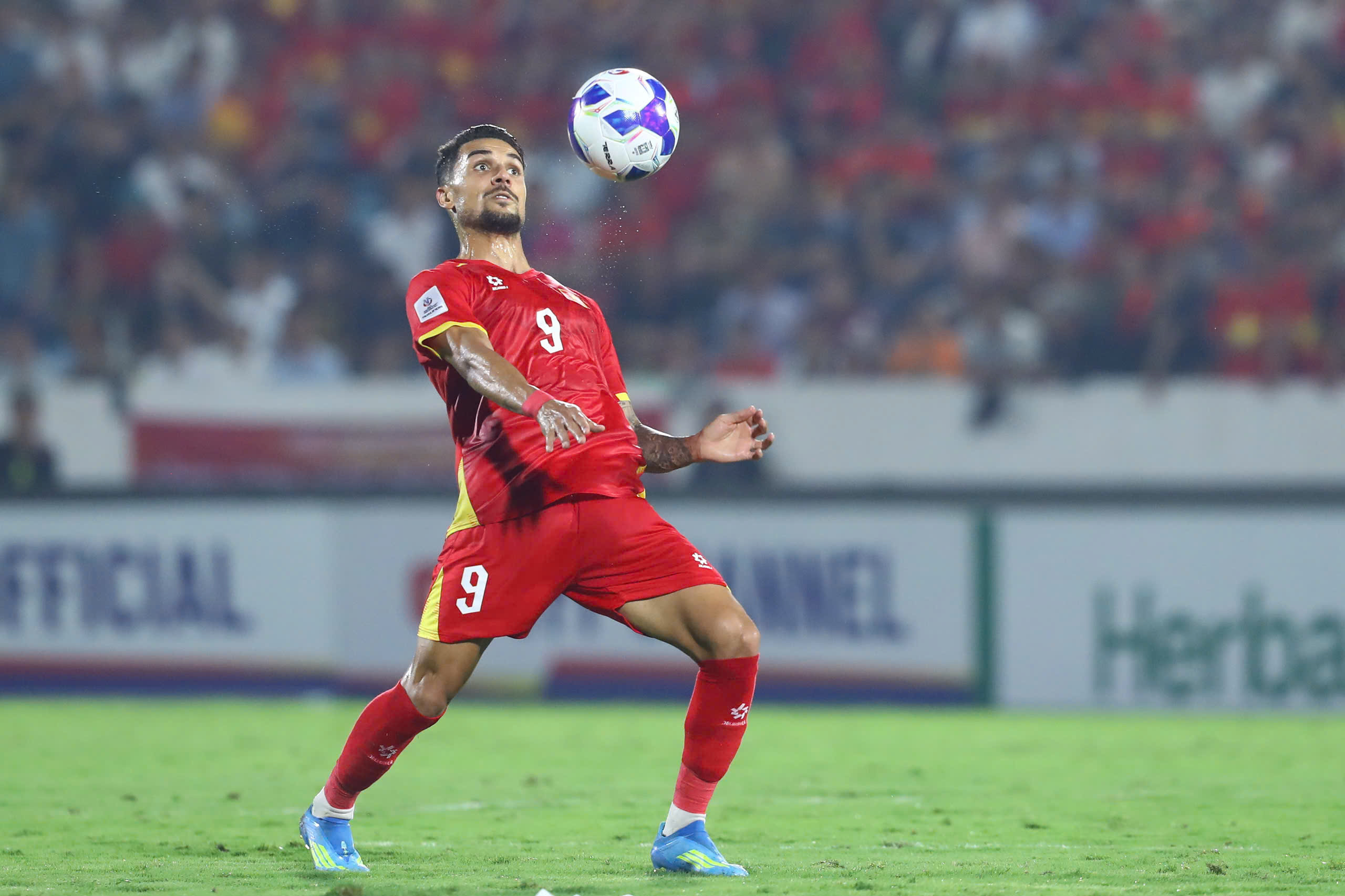 Vừa Hên vừa Son lại còn Mạnh, đội tuyển Việt Nam thắng giòn giã Malaysia: VFF thưởng lớn- Ảnh 7. Vừa Hên vừa Son lại còn Mạnh, đội tuyển Việt Nam thắng giòn giã Malaysia: VFF thưởng lớn- Ảnh 7.